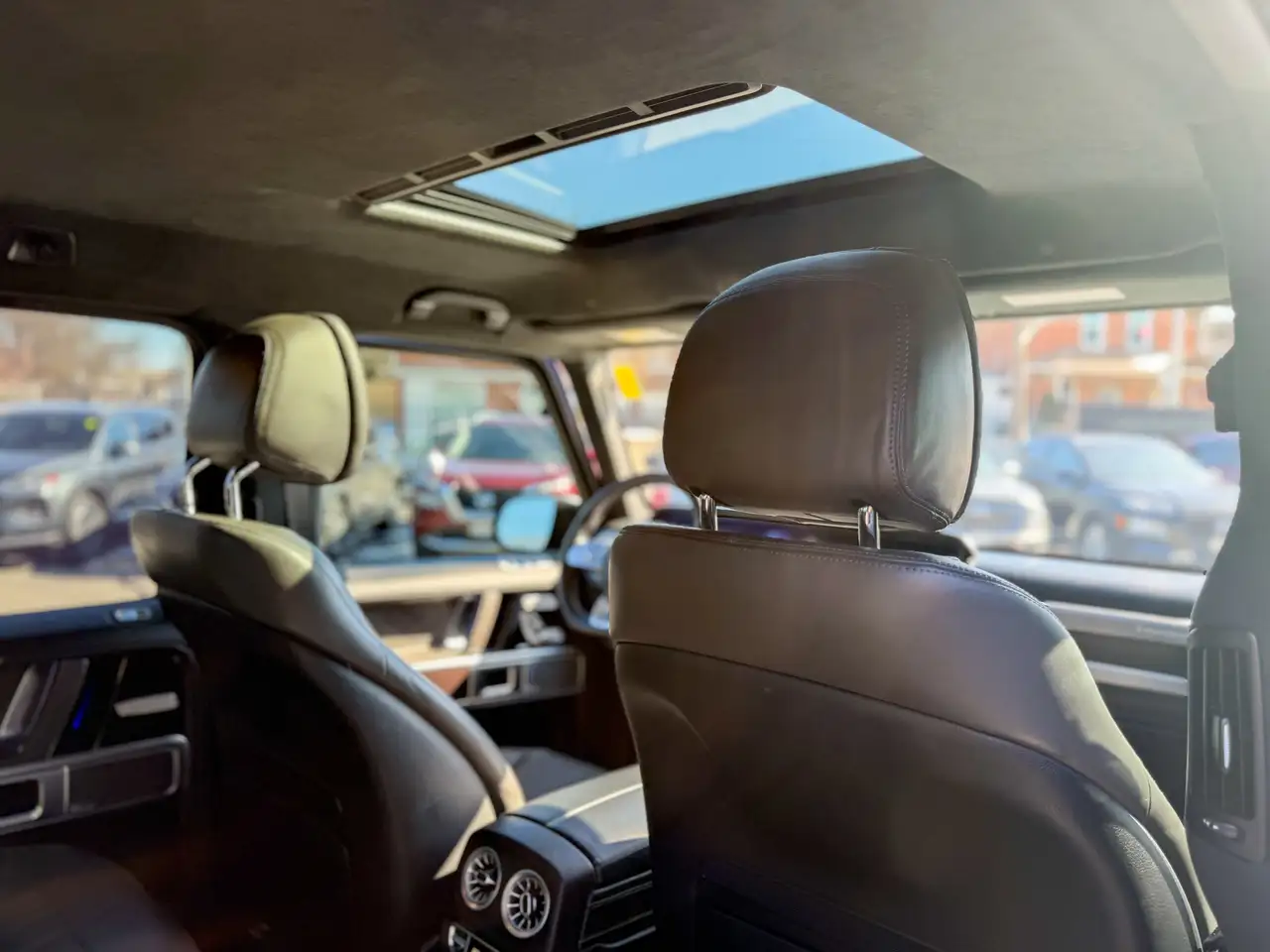 Mercedes-Benz G-Class снимка Mercedes-Benz G-Class