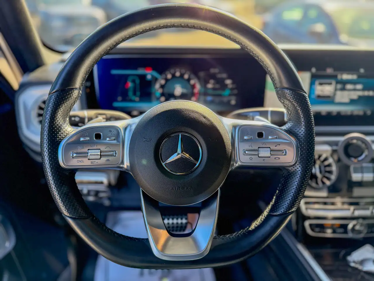 Mercedes-Benz G-Class снимка Mercedes-Benz G-Class
