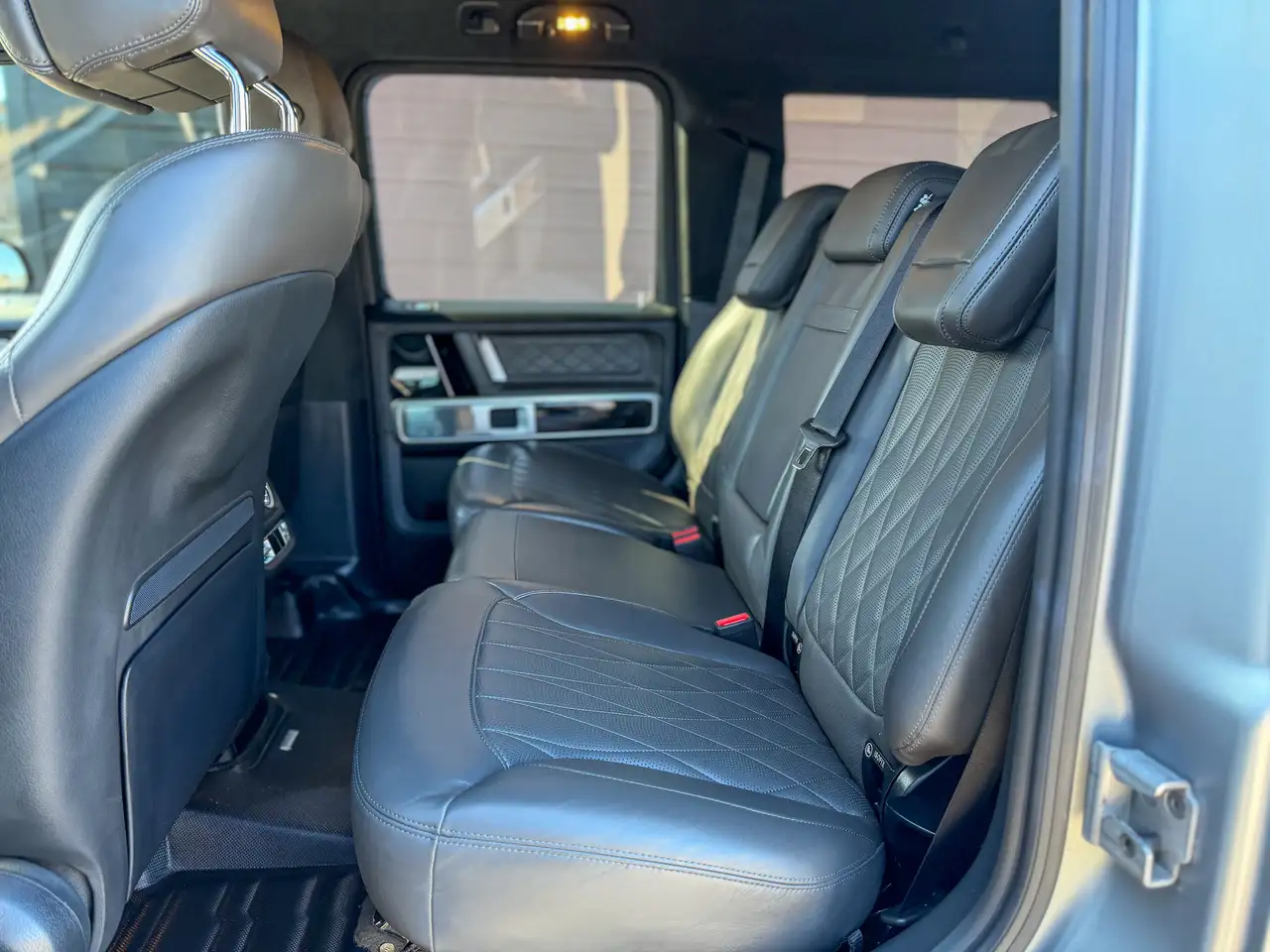 Mercedes-Benz G-Class снимка Mercedes-Benz G-Class