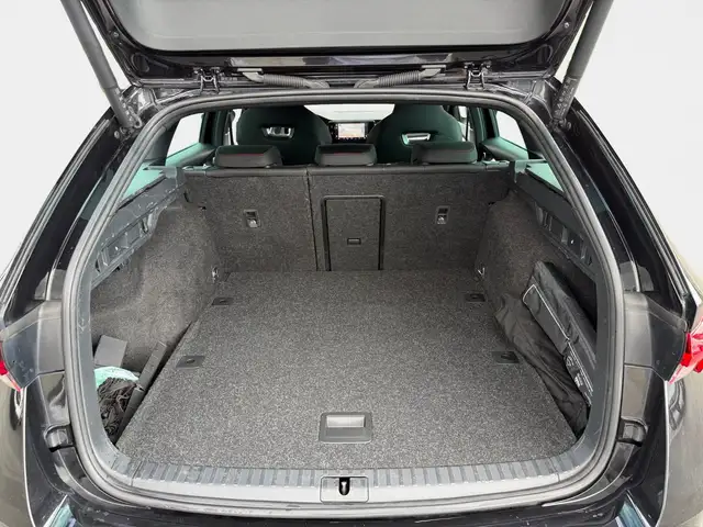 Skoda Octavia view 11