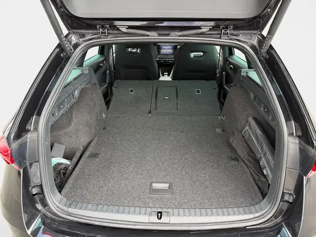 Skoda Octavia view 12