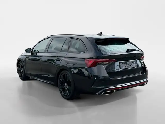 Skoda Octavia view 4