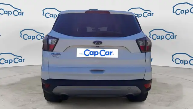 Ford Kuga view 3
