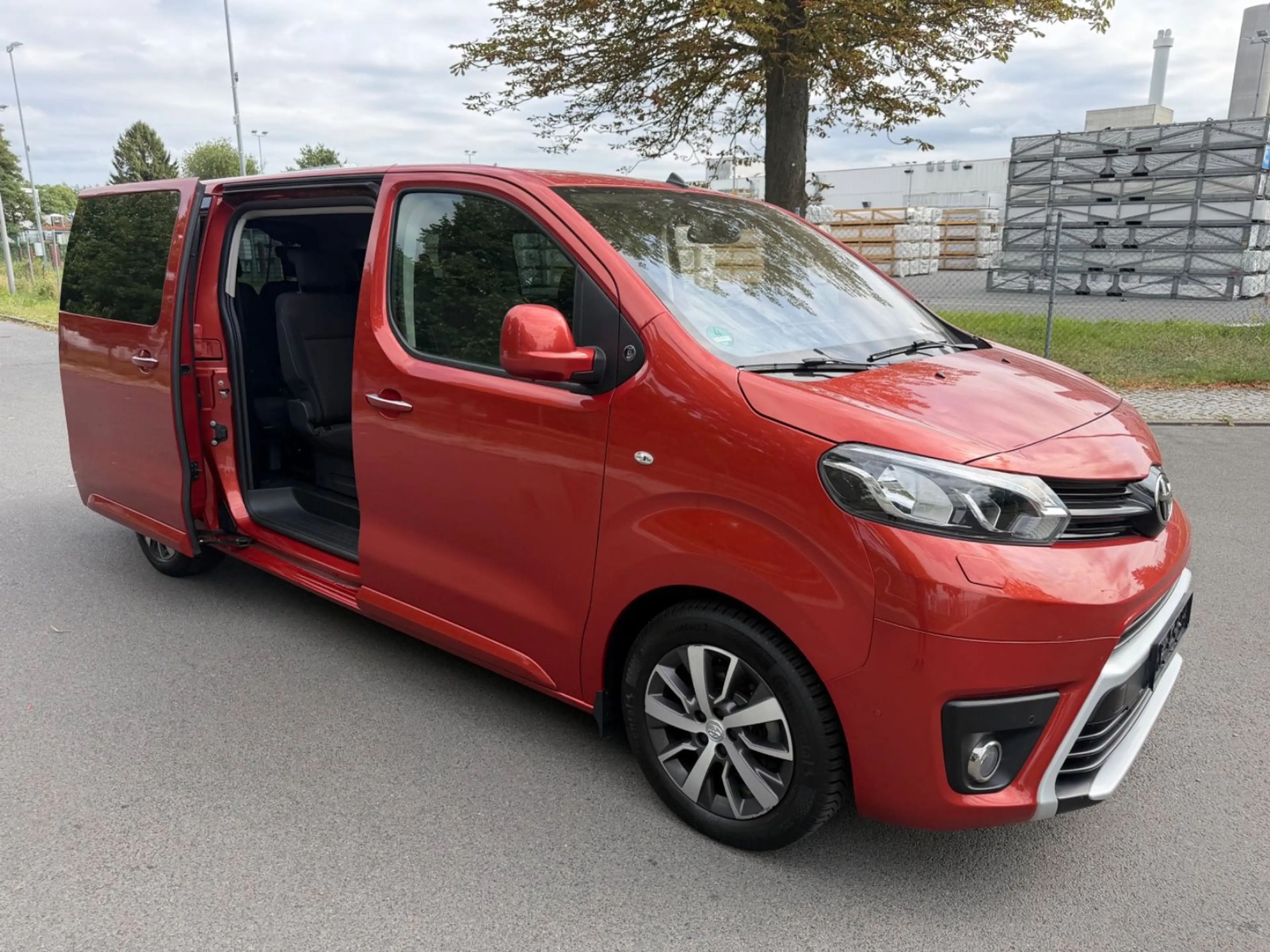 Toyota Proace Verso L2 Team Deutschland*8 Sitze*LANG — photo 2