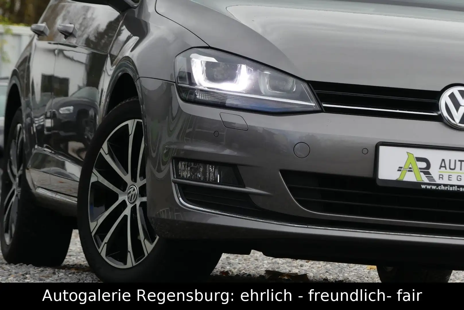 Volkswagen Golf VII Lim. Allstar *XENON*NAVI*KAMERA*SITZHZ* Gris - 1