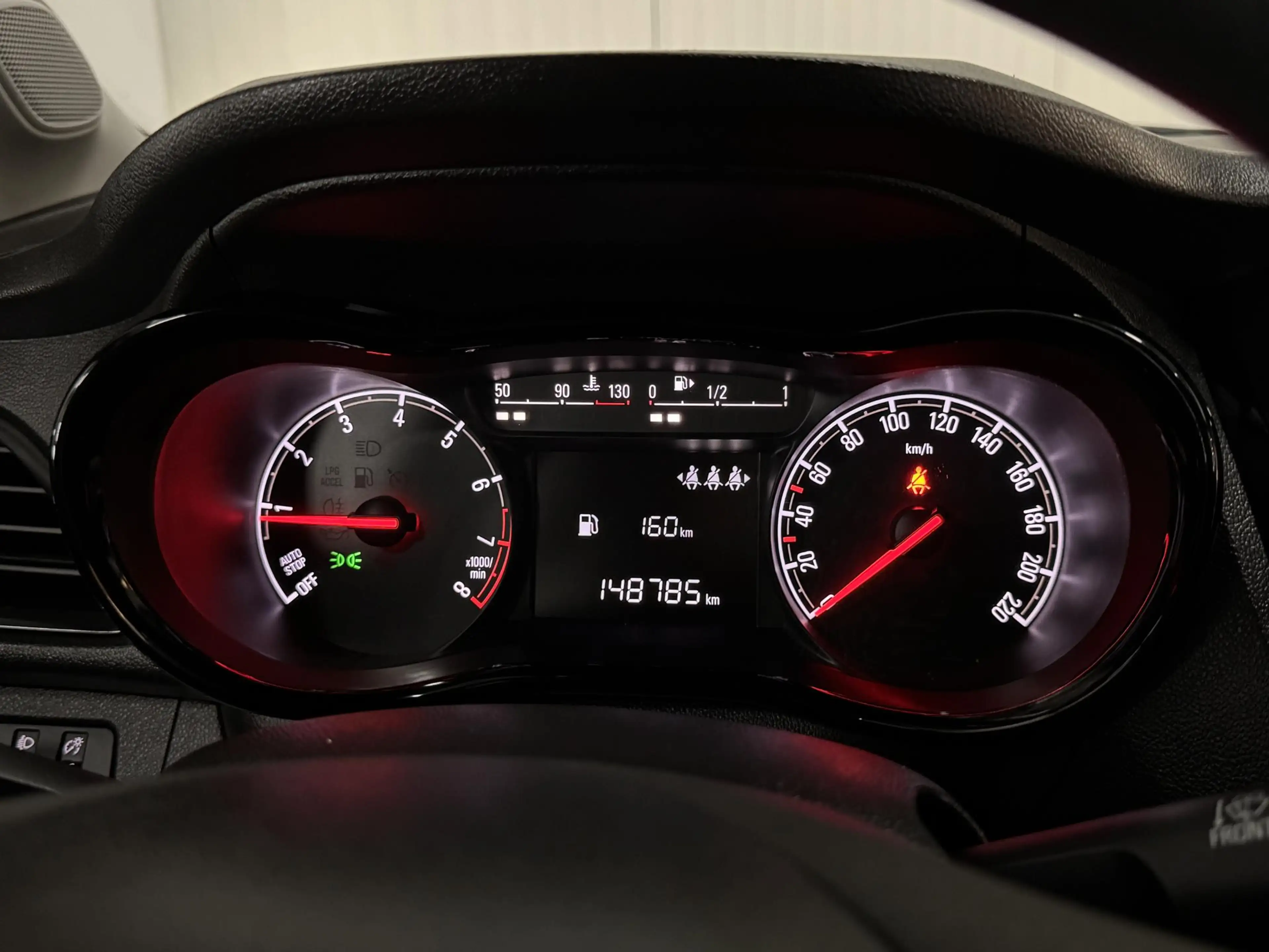 Opel Karl 1.0 Rocks Online Edition LED NAVI AIRCO CRUISE LMV — photo 4
