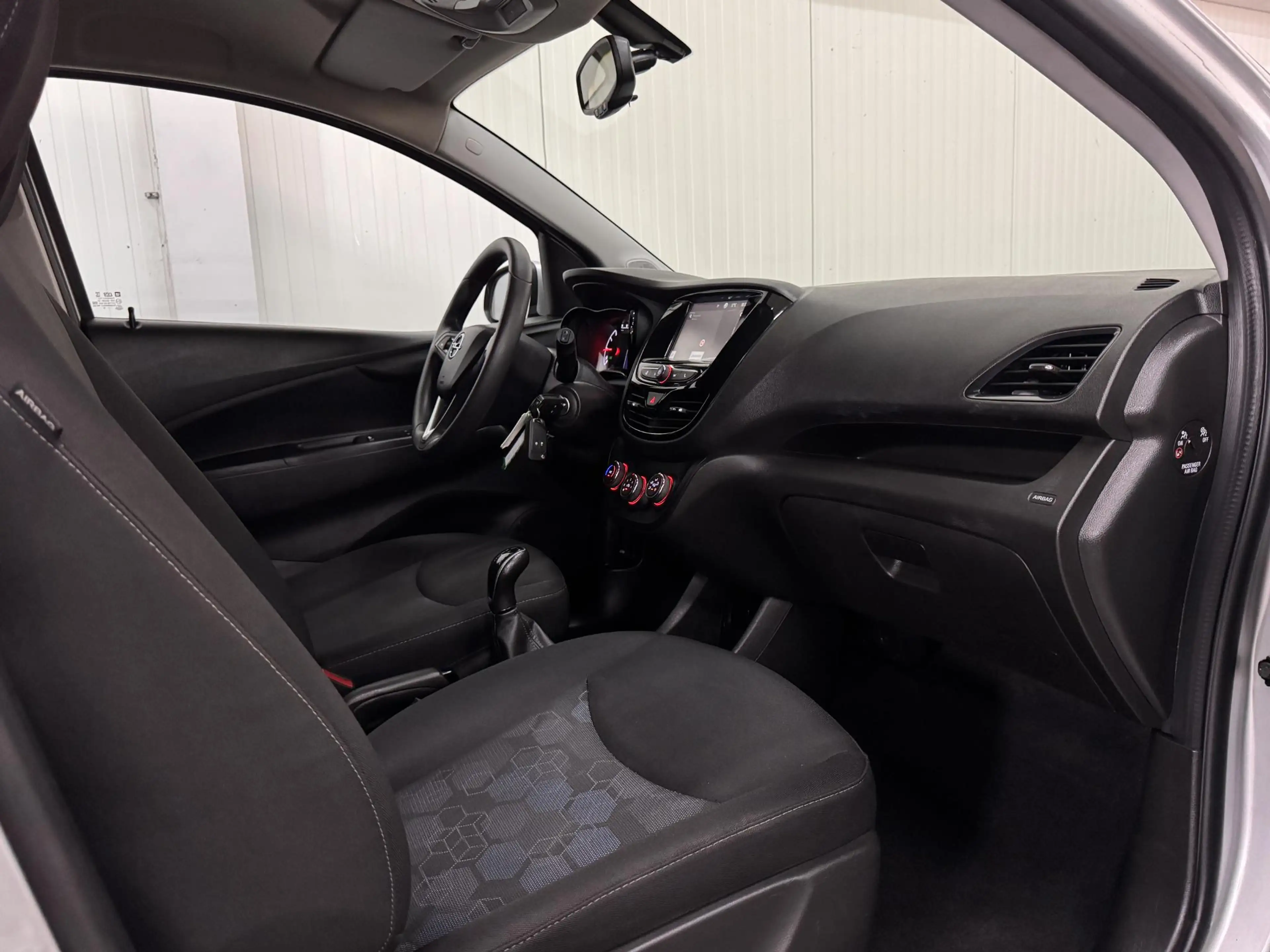 Opel Karl 1.0 Rocks Online Edition LED NAVI AIRCO CRUISE LMV — photo 14