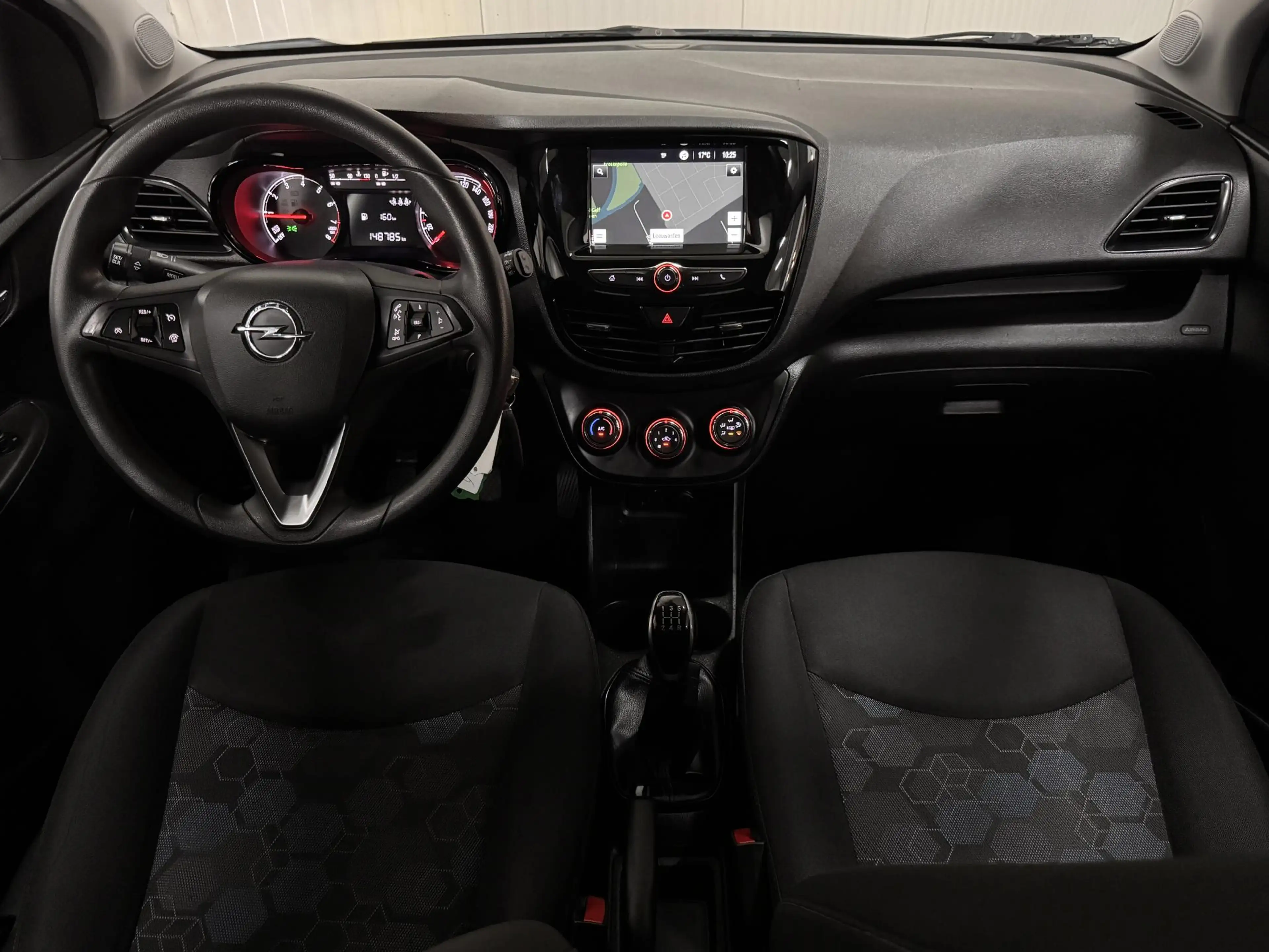 Opel Karl 1.0 Rocks Online Edition LED NAVI AIRCO CRUISE LMV — photo 3