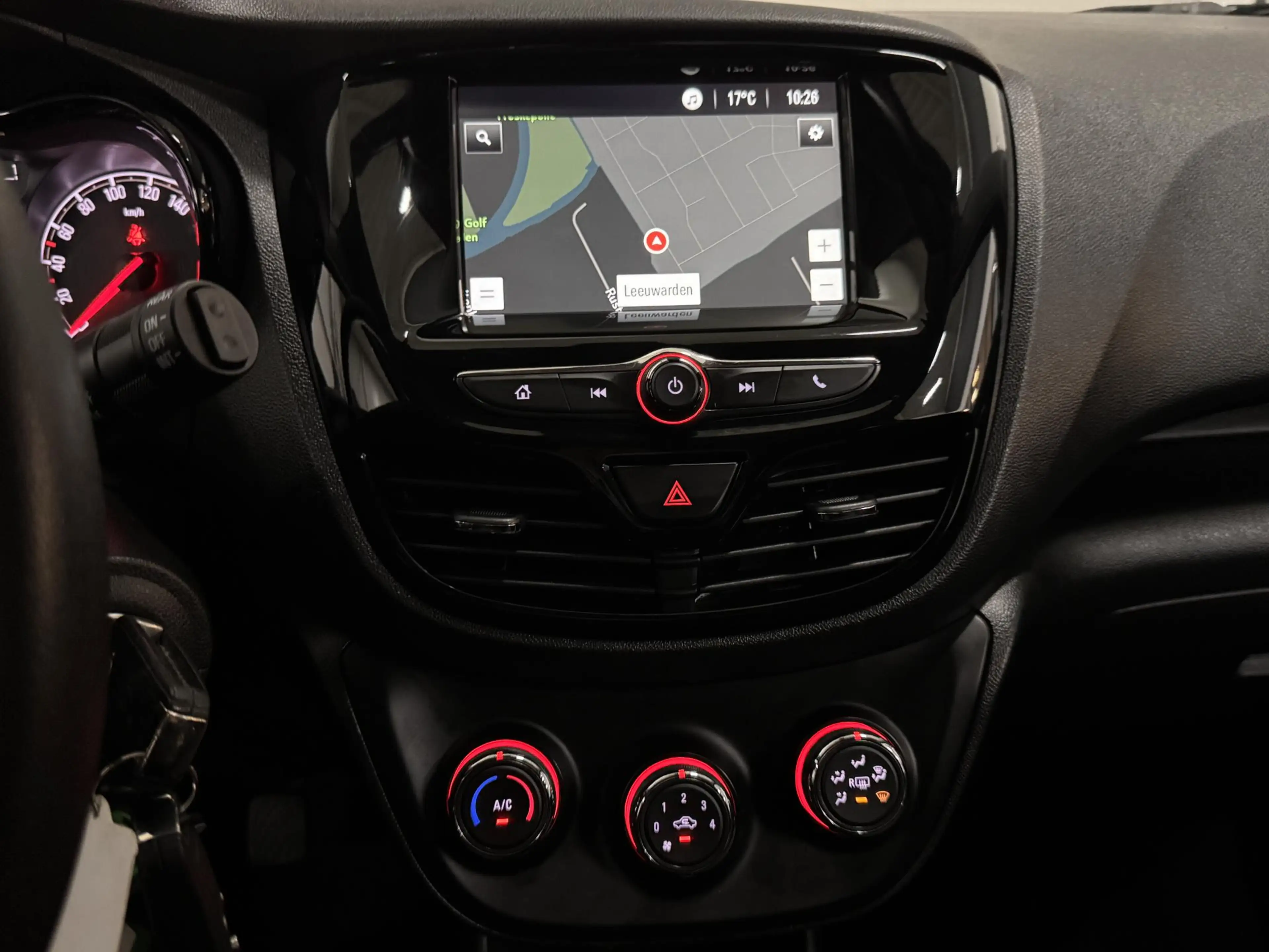 Opel Karl 1.0 Rocks Online Edition LED NAVI AIRCO CRUISE LMV — photo 8