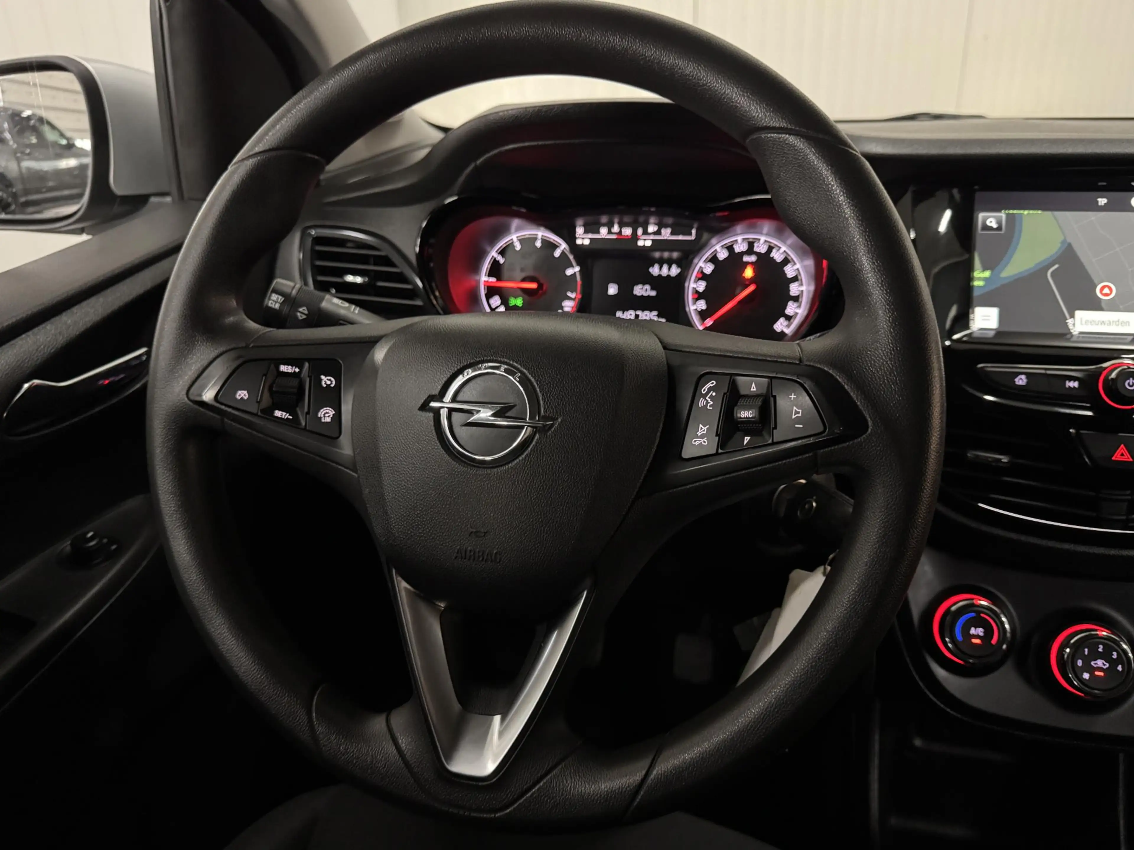 Opel Karl 1.0 Rocks Online Edition LED NAVI AIRCO CRUISE LMV — photo 5