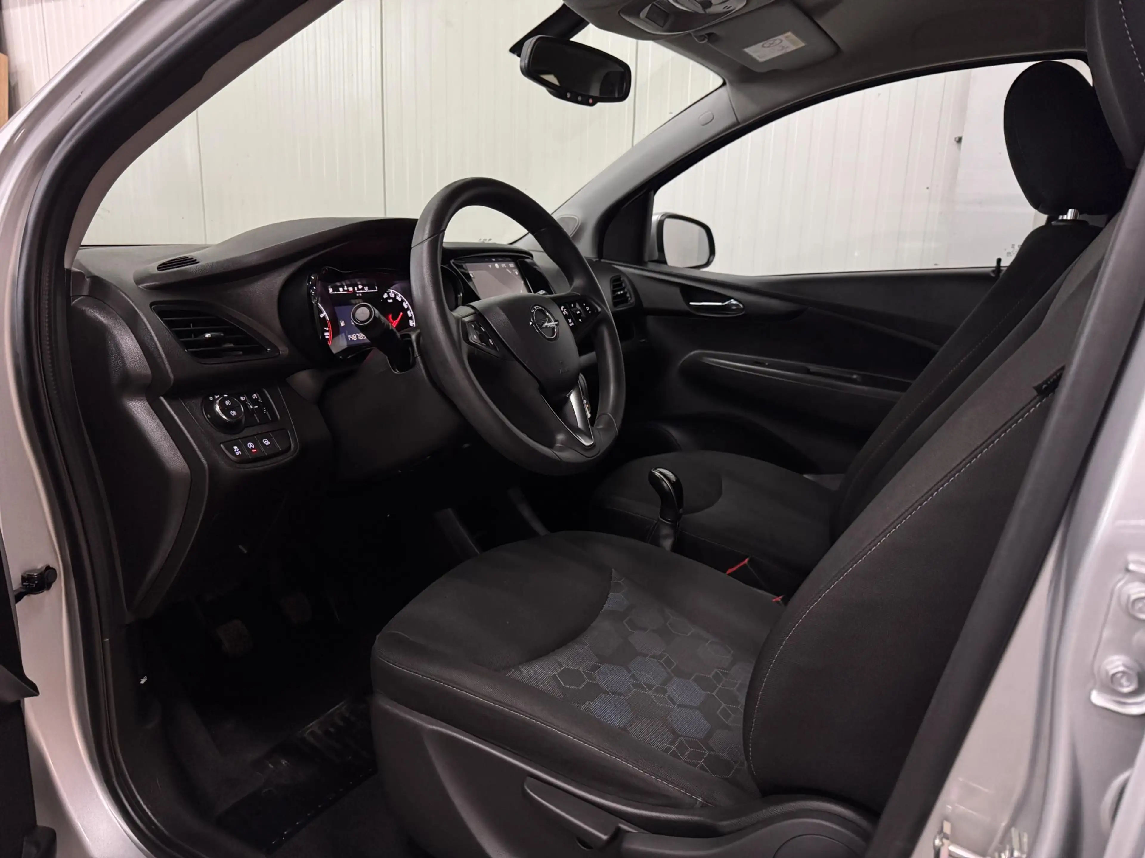 Opel Karl 1.0 Rocks Online Edition LED NAVI AIRCO CRUISE LMV — photo 6