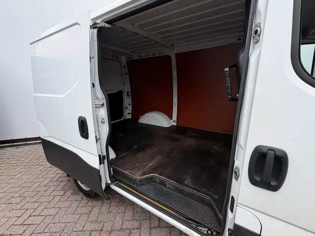 Iveco Daily view 8