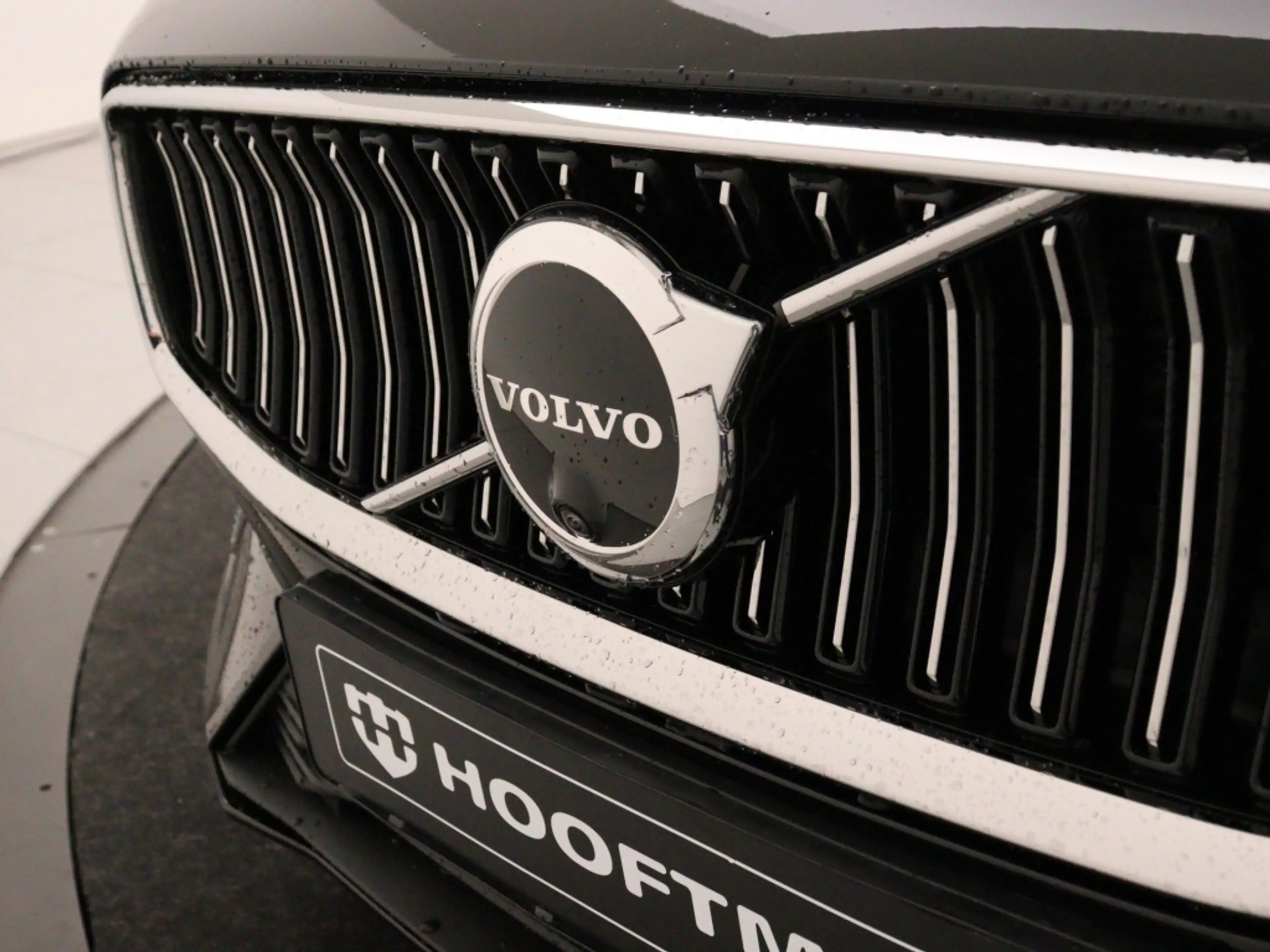 Volvo V60 T6 PLUG-IN HYBRID ULTRA BRIGHT B&W AUDIO SCHUIFDAK — photo 7