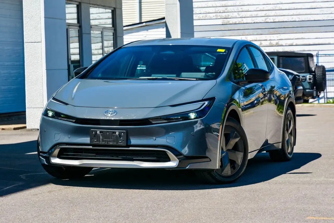 Toyota Prius снимка Toyota Prius