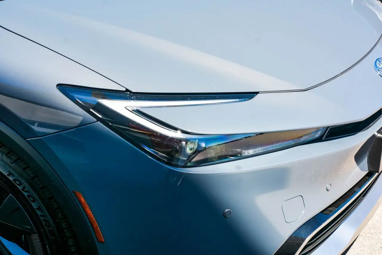 Toyota Prius снимка Toyota Prius