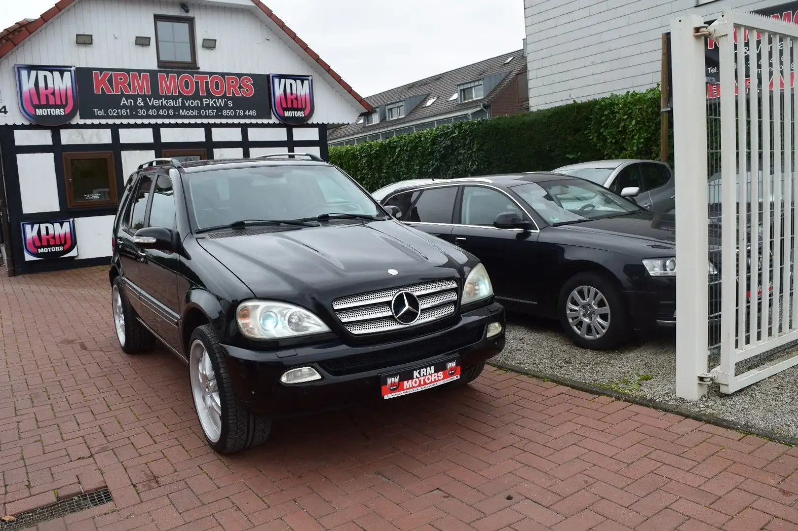 Mercedes-Benz ML 400 CDI TÜV/AU NEU,SCHIEBEDACH,ABNEHMBARE AHK Schwarz - 2