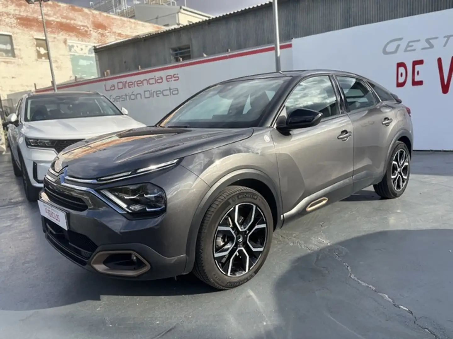 Citroen C4 ë -C4 C-Series 100kW Plateado - 1