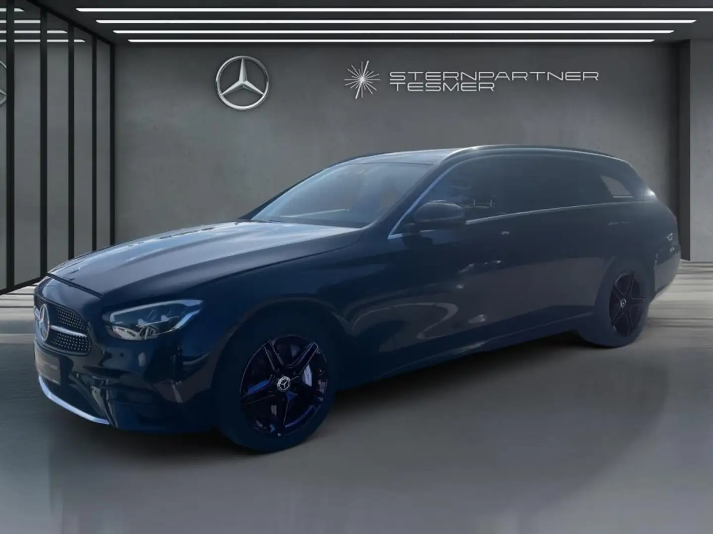 Mercedes-Benz E 300 e T AMG HUD Panorama Burmester Kamera LED Nero - 1