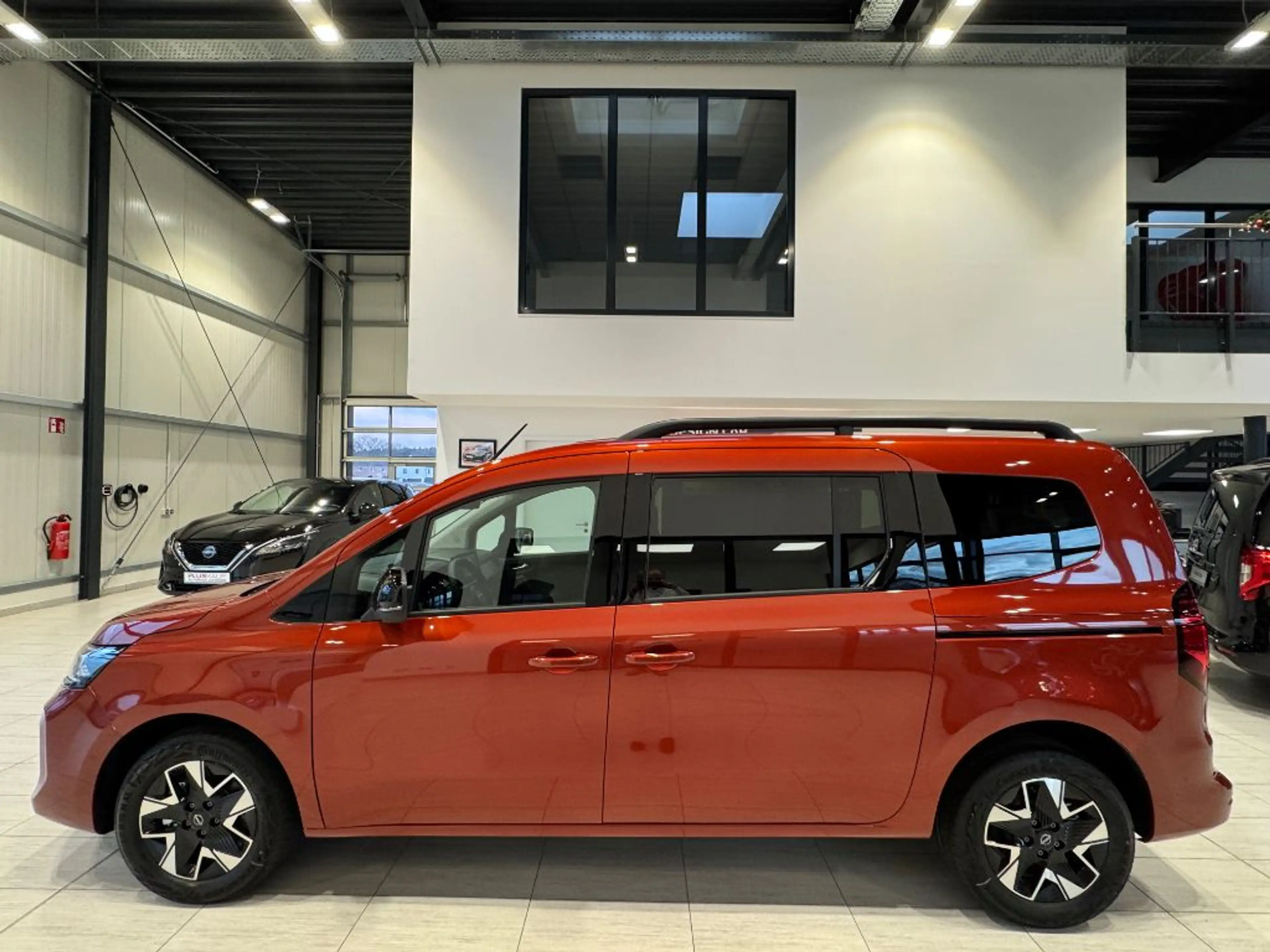 Nissan Townstar DIG-T 130 Aut. Kombi L2 Tekna SHZ Leder — photo 7