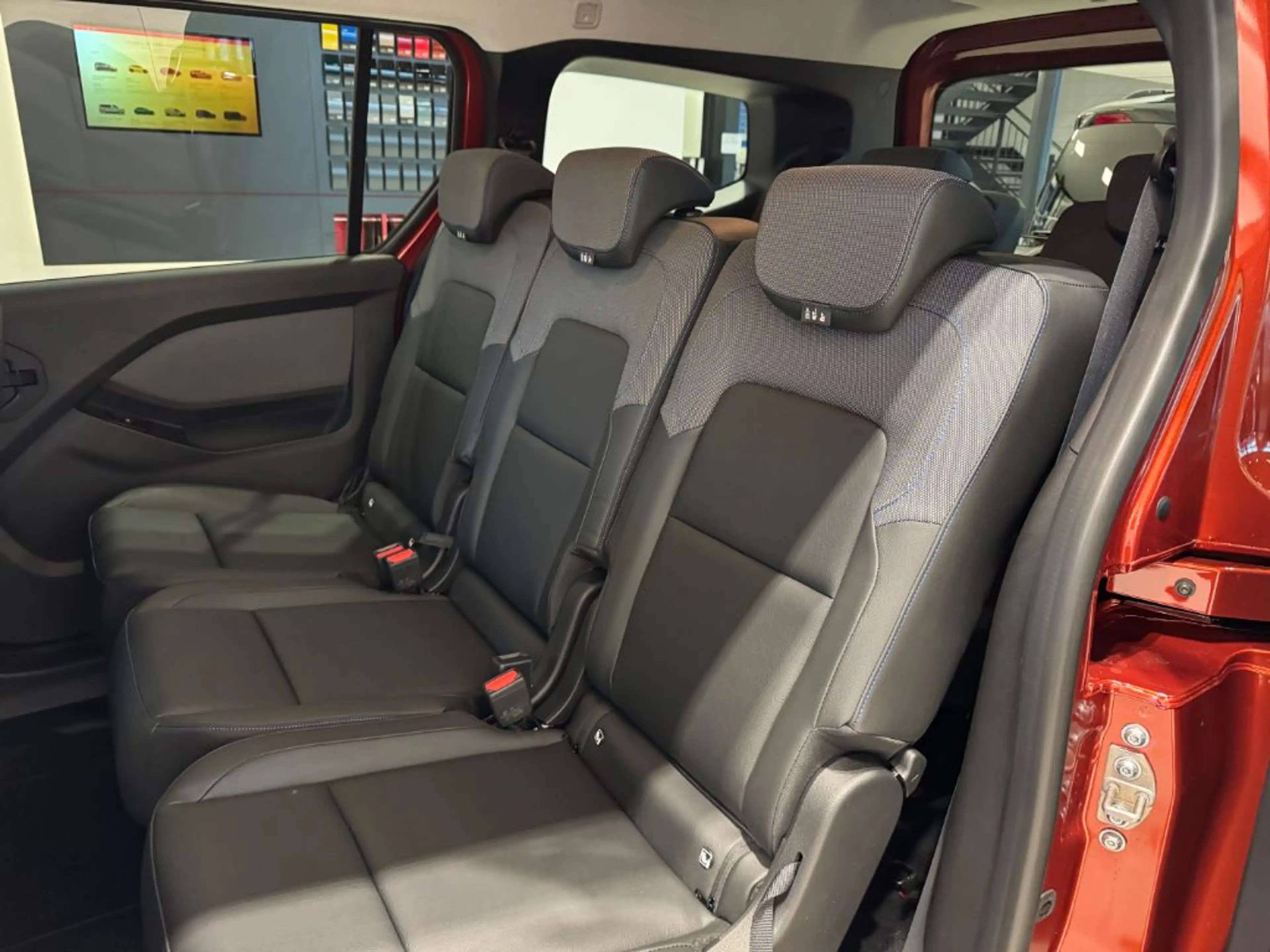 Nissan Townstar DIG-T 130 Aut. Kombi L2 Tekna SHZ Leder — photo 11