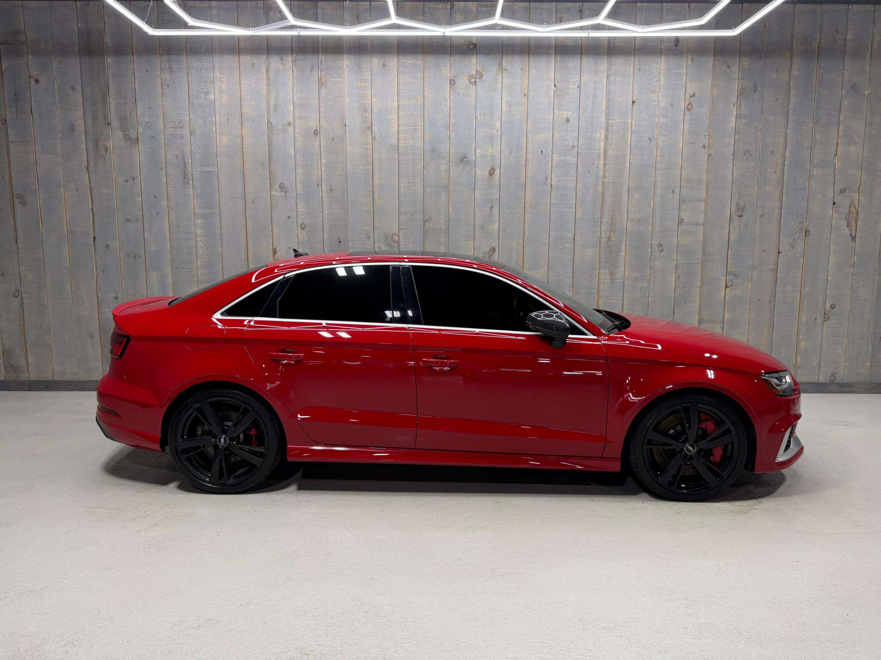 2019 Audi RS3 2.5 TFSI QUATTRO|SPORT EXHAUST|CARBON INLAYS — снимка 1