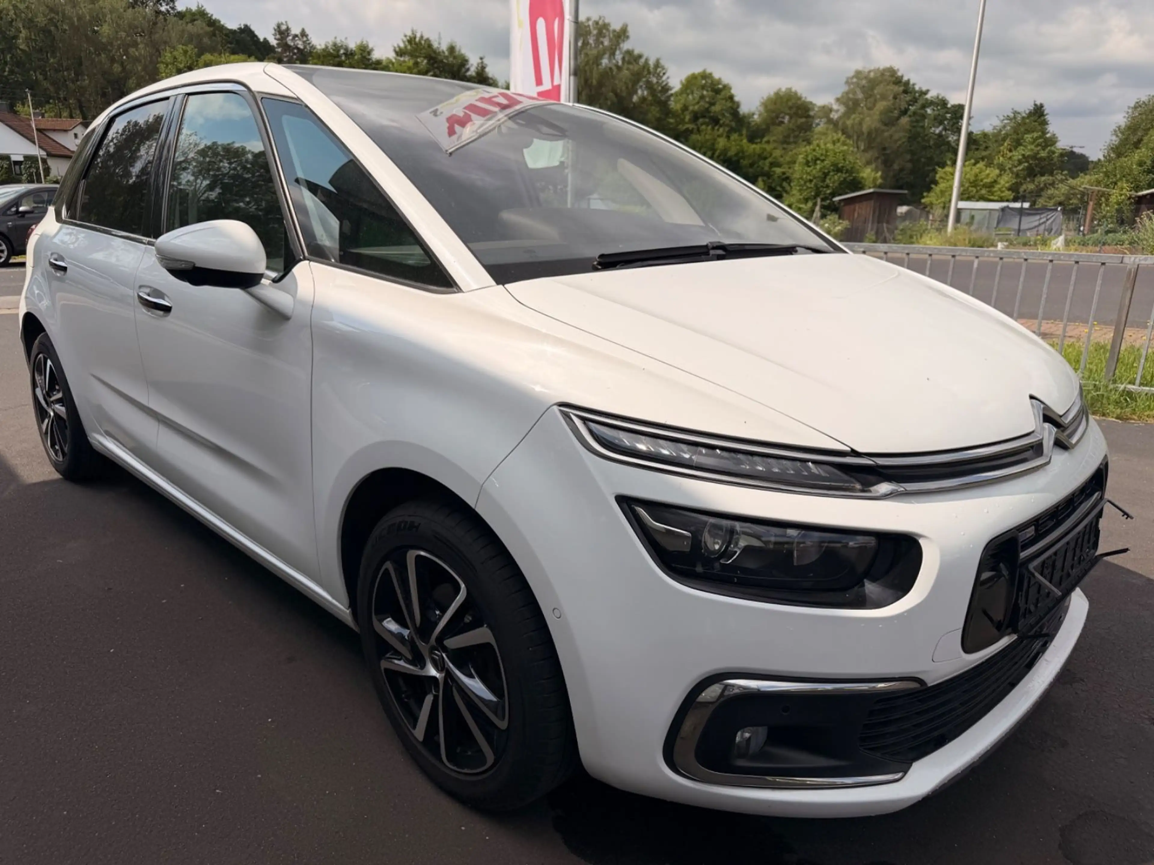 Citroen C4 Picasso /Spacetourer Shine