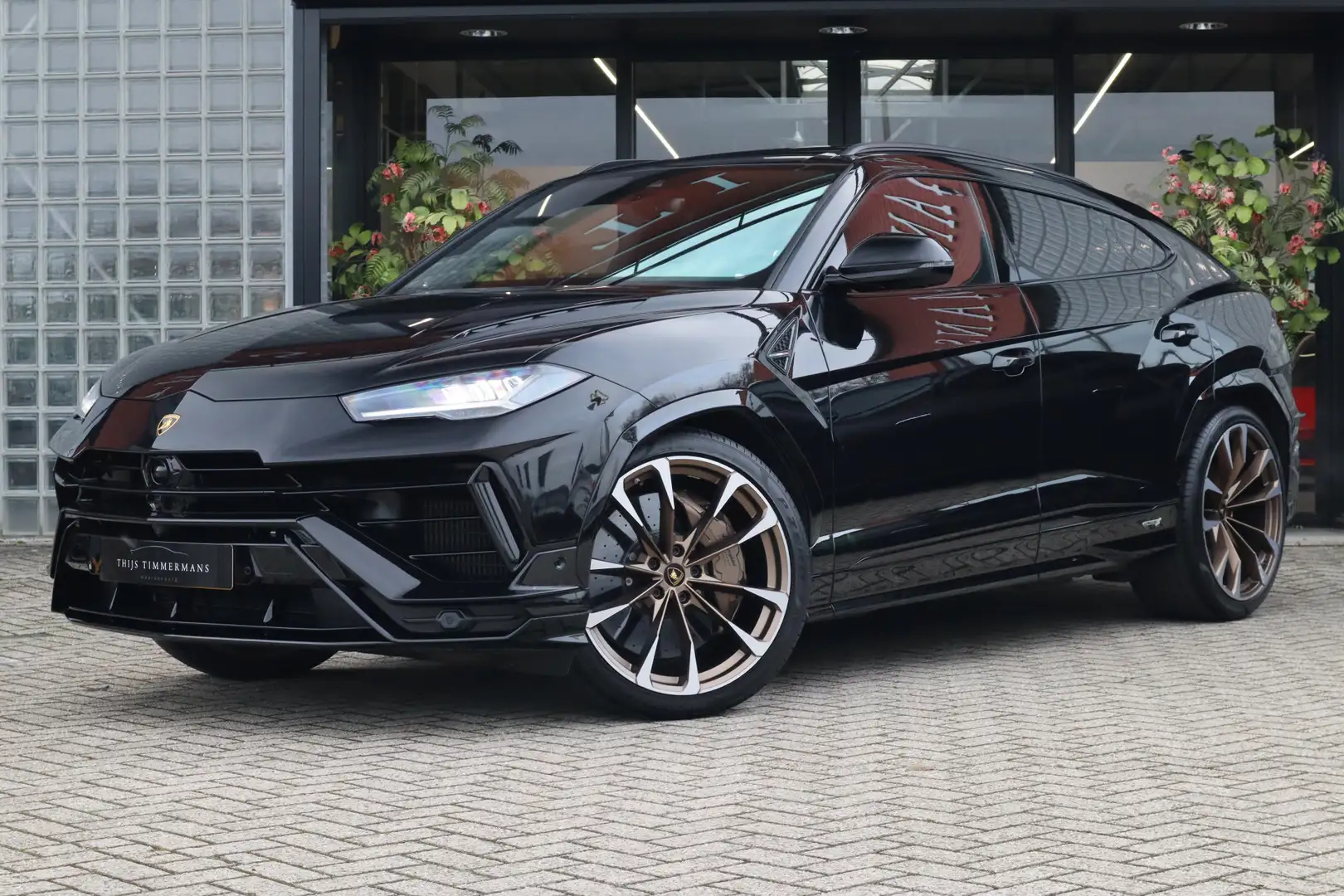 Lamborghini Urus S | Akrapovic, Keramisch, Bang&Olufsen, Massage, C Schwarz - 1
