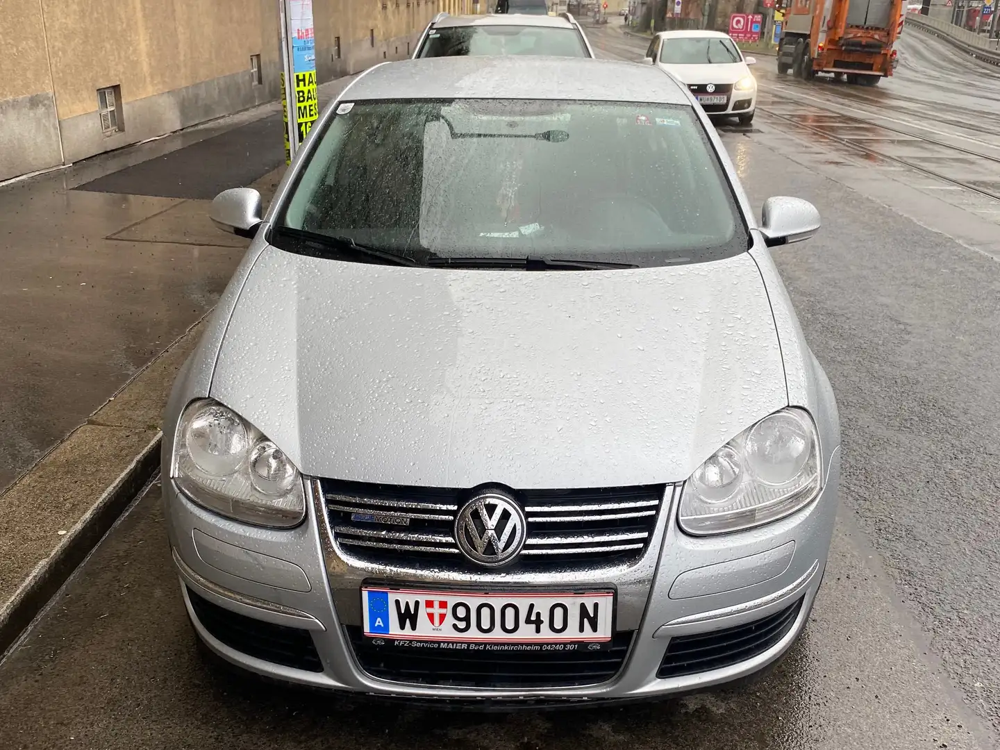 Volkswagen Jetta 1,9 Comfortline Blue Motion TDI DPF Gris - 2