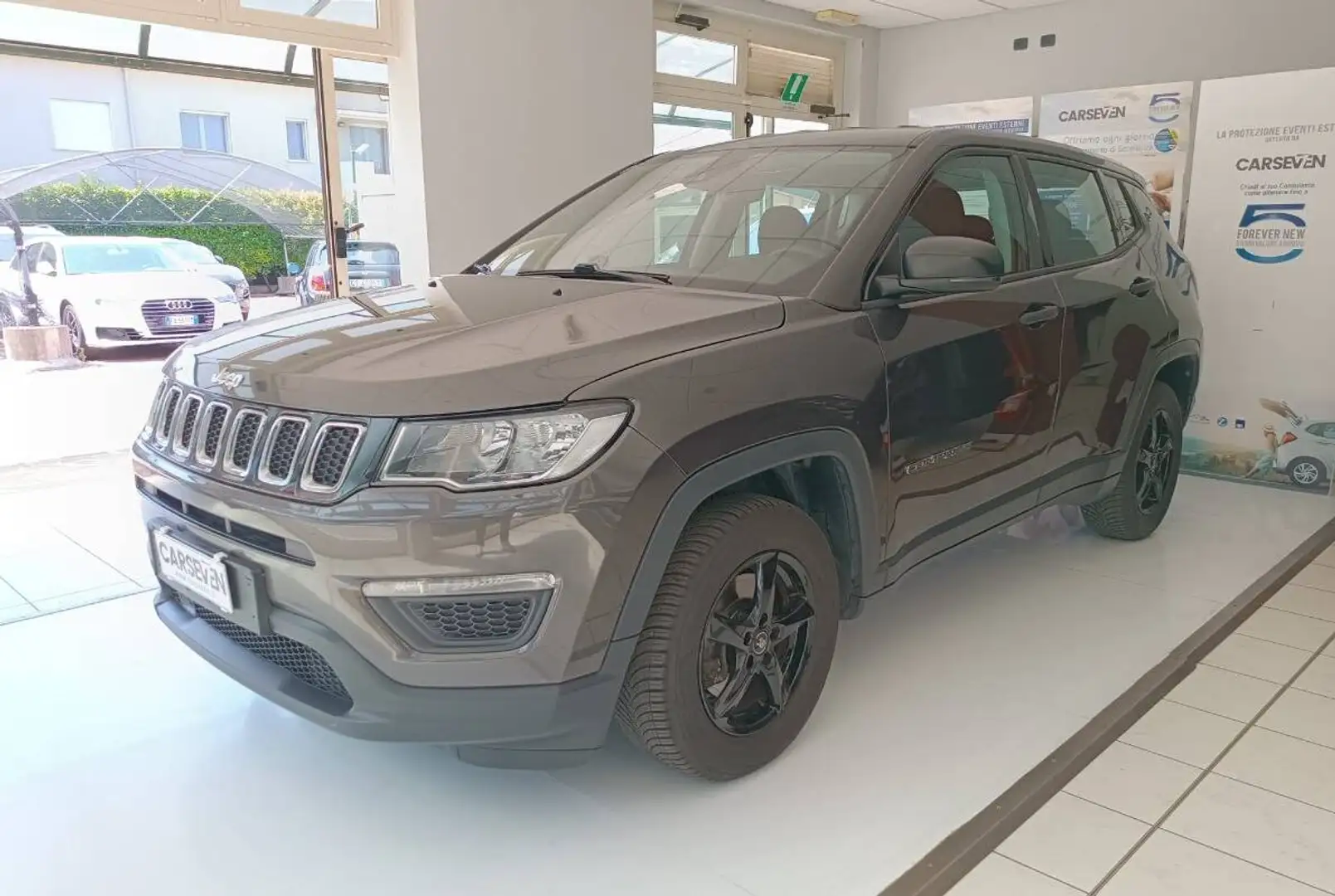 Jeep Compass 1.4 m-air Sport 2wd 140cv my19 Grijs - 1