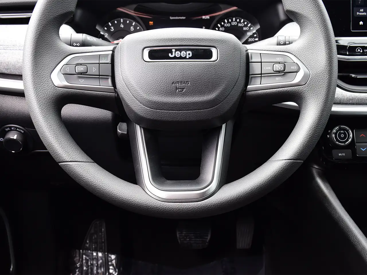 Jeep Compass снимка Jeep Compass
