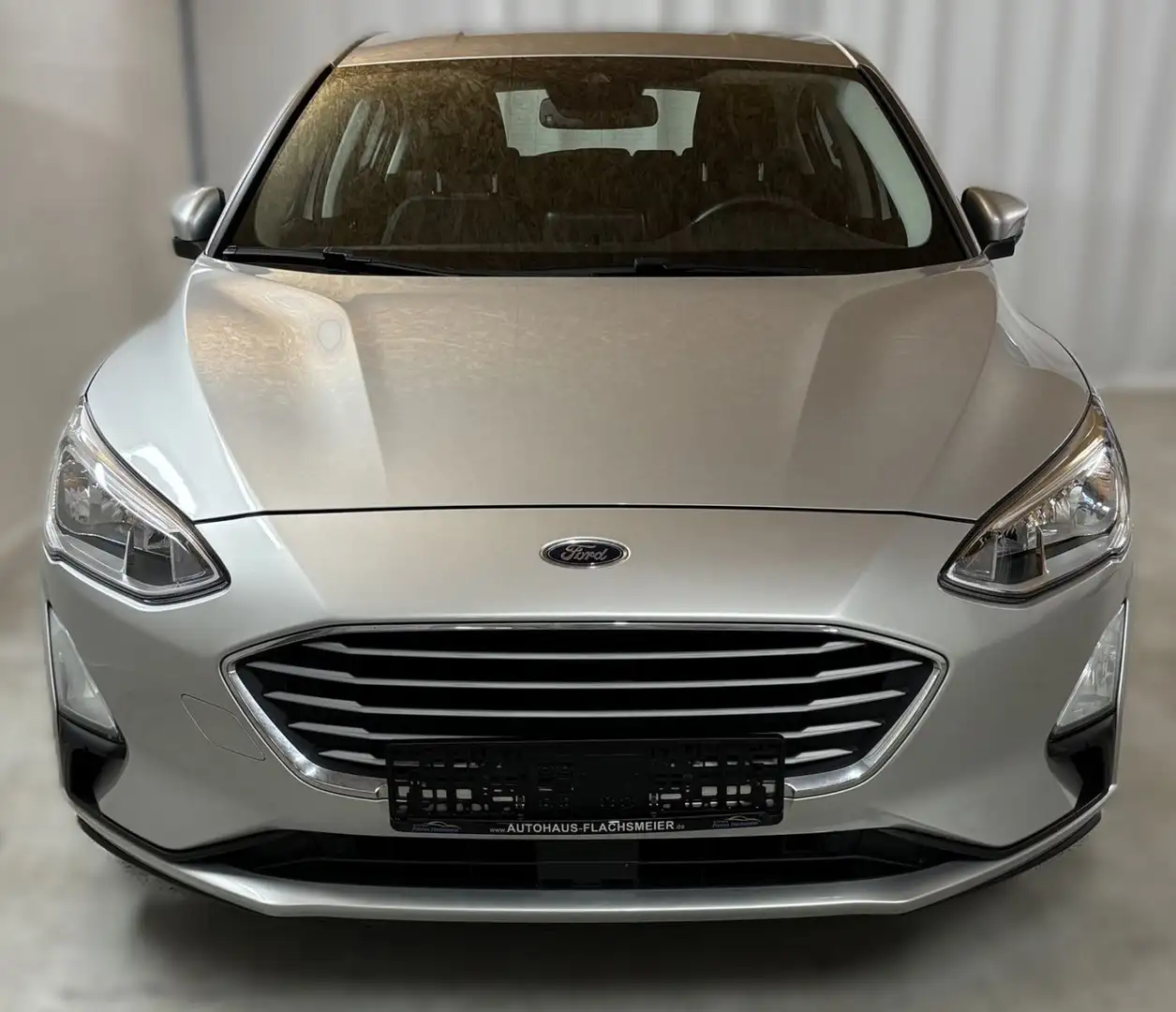 Ford Focus Lim. Cool & Connect Navi PDC Klimaautom. Silber - 2