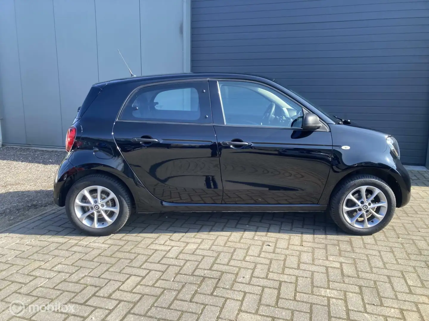 smart forFour 1.0 Business Solution| Automaat |Cruise |Clima Schwarz - 2