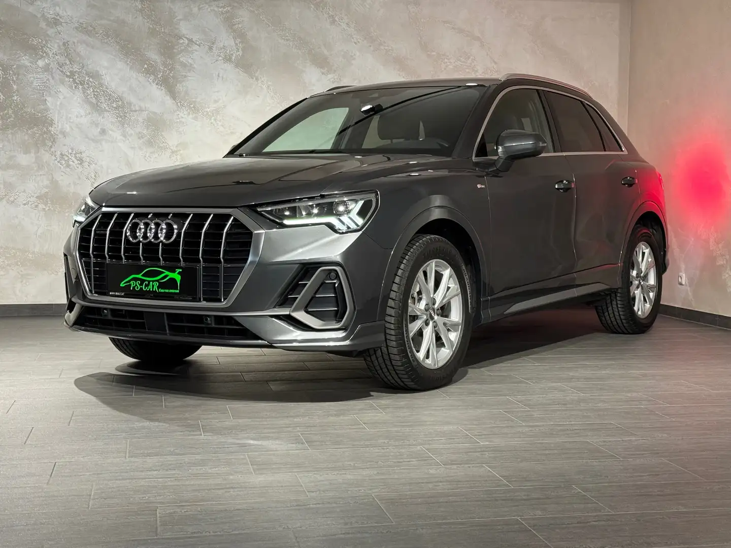 Audi Q3 40 TFSI Quattro**LED**S-line**Erstbesitz** Grau - 2