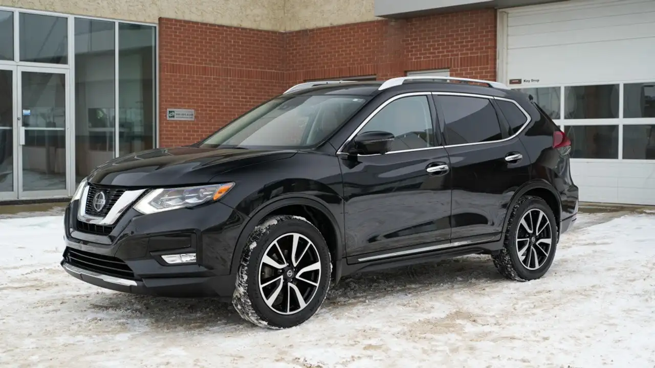 Nissan Rogue снимка Nissan Rogue