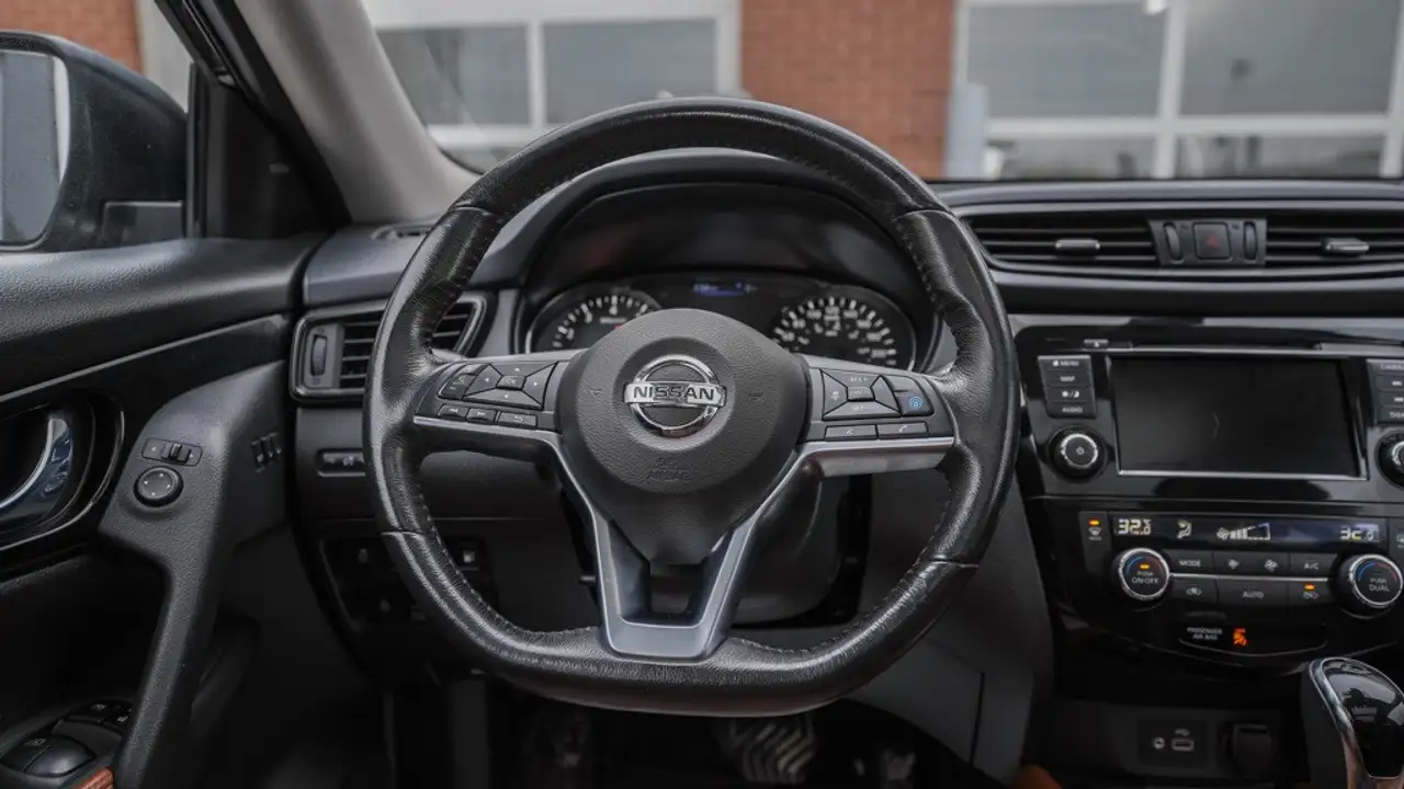 Nissan Rogue снимка Nissan Rogue