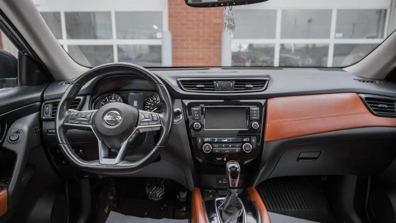 Nissan Rogue снимка Nissan Rogue