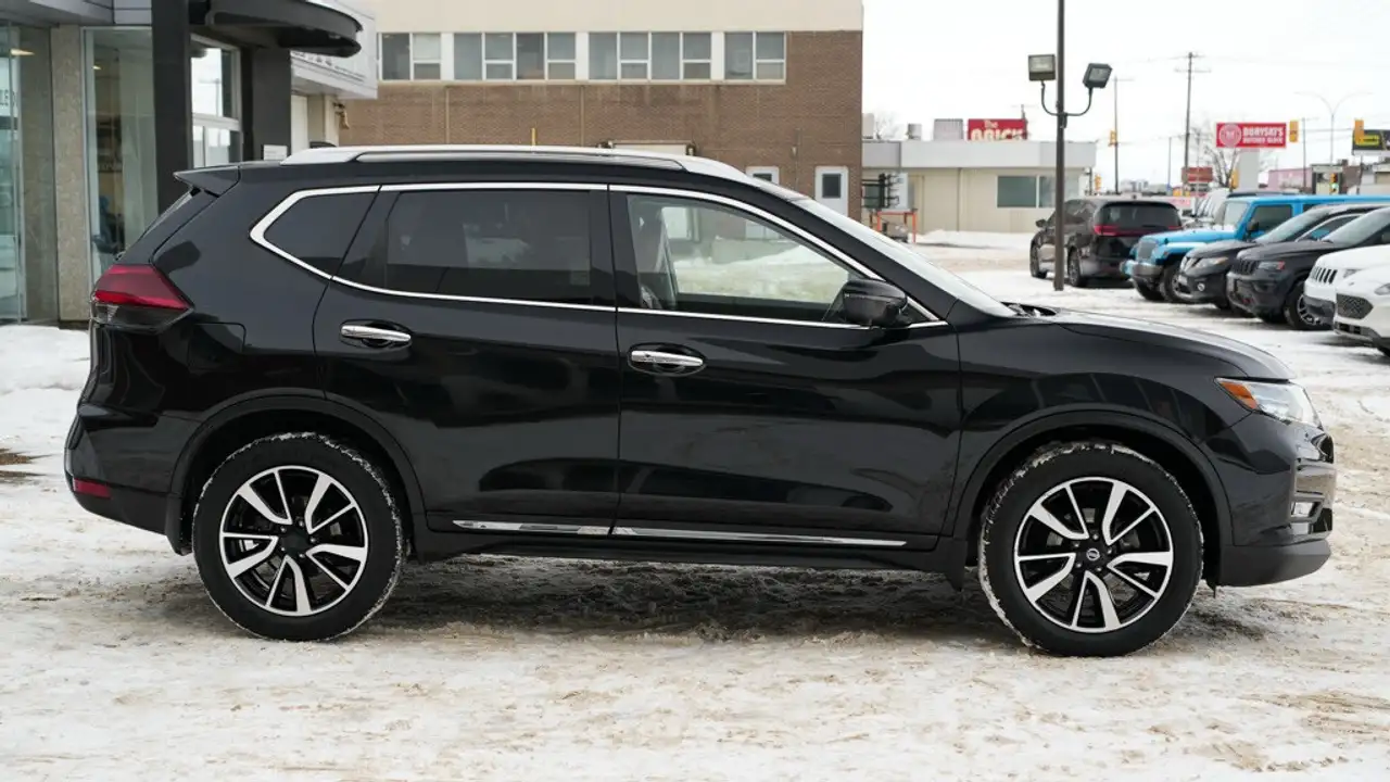 Nissan Rogue снимка Nissan Rogue