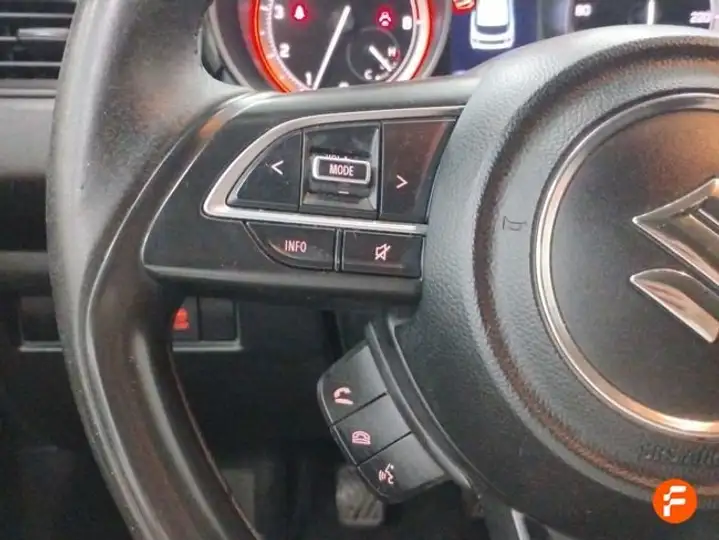 Suzuki Swift 1.2 GLE Mild Hybrid 2020, foto 20