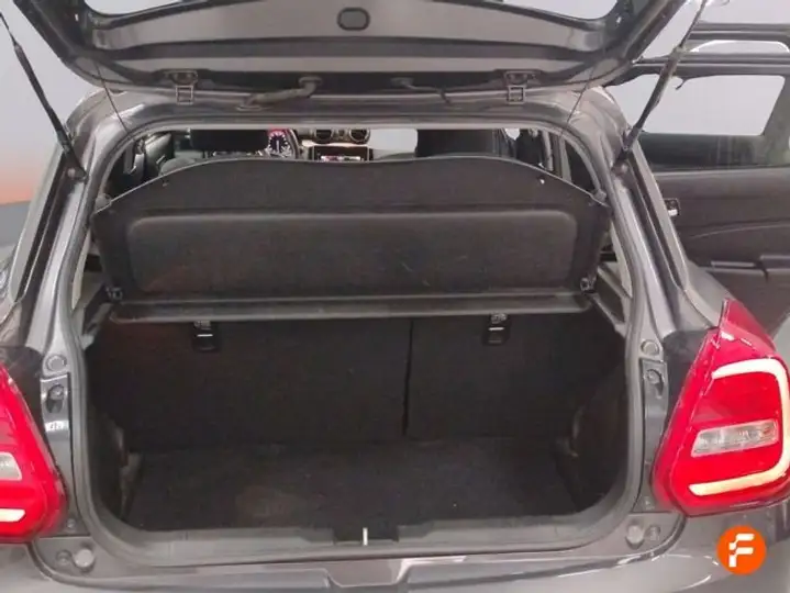 Suzuki Swift 1.2 GLE Mild Hybrid 2020, foto 12