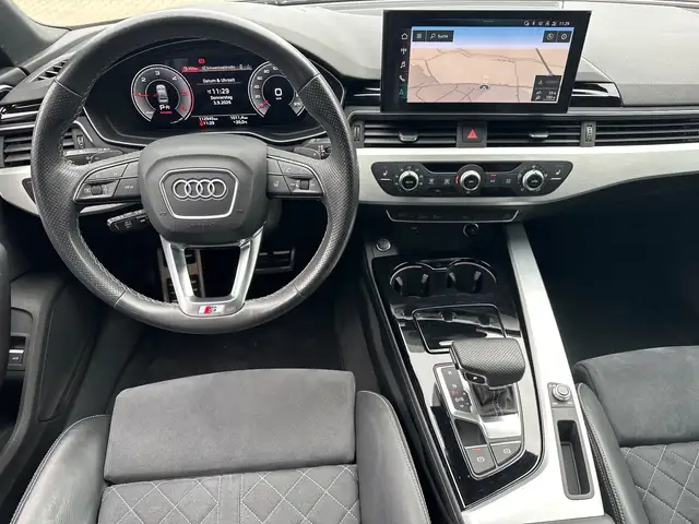 Audi A4 view 14