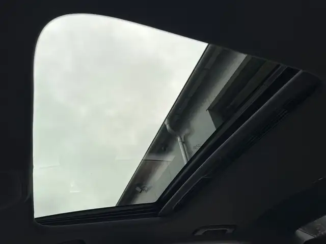 Audi A4 view 13