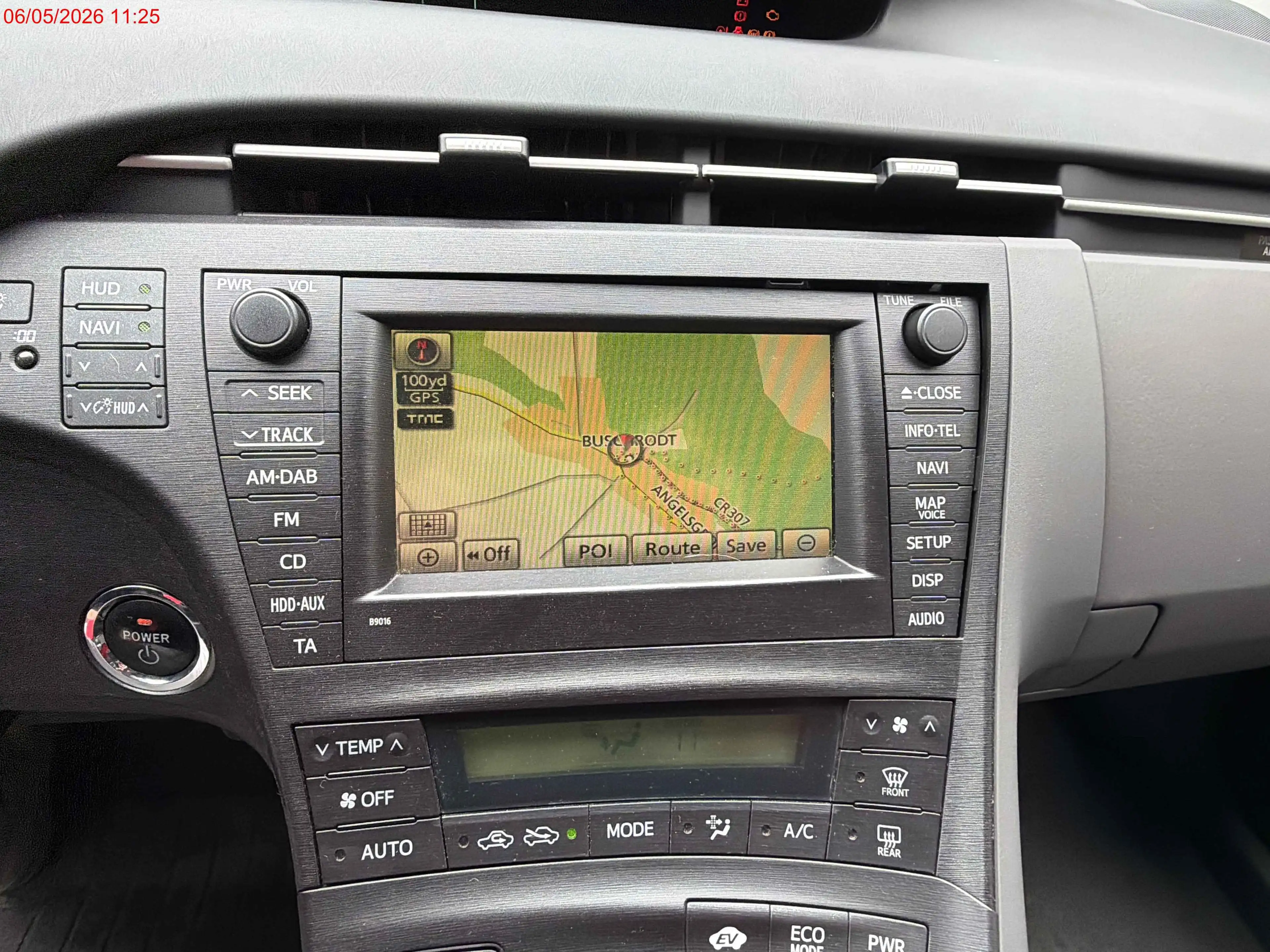 Toyota Prius Prius (Hybrid) — photo 15