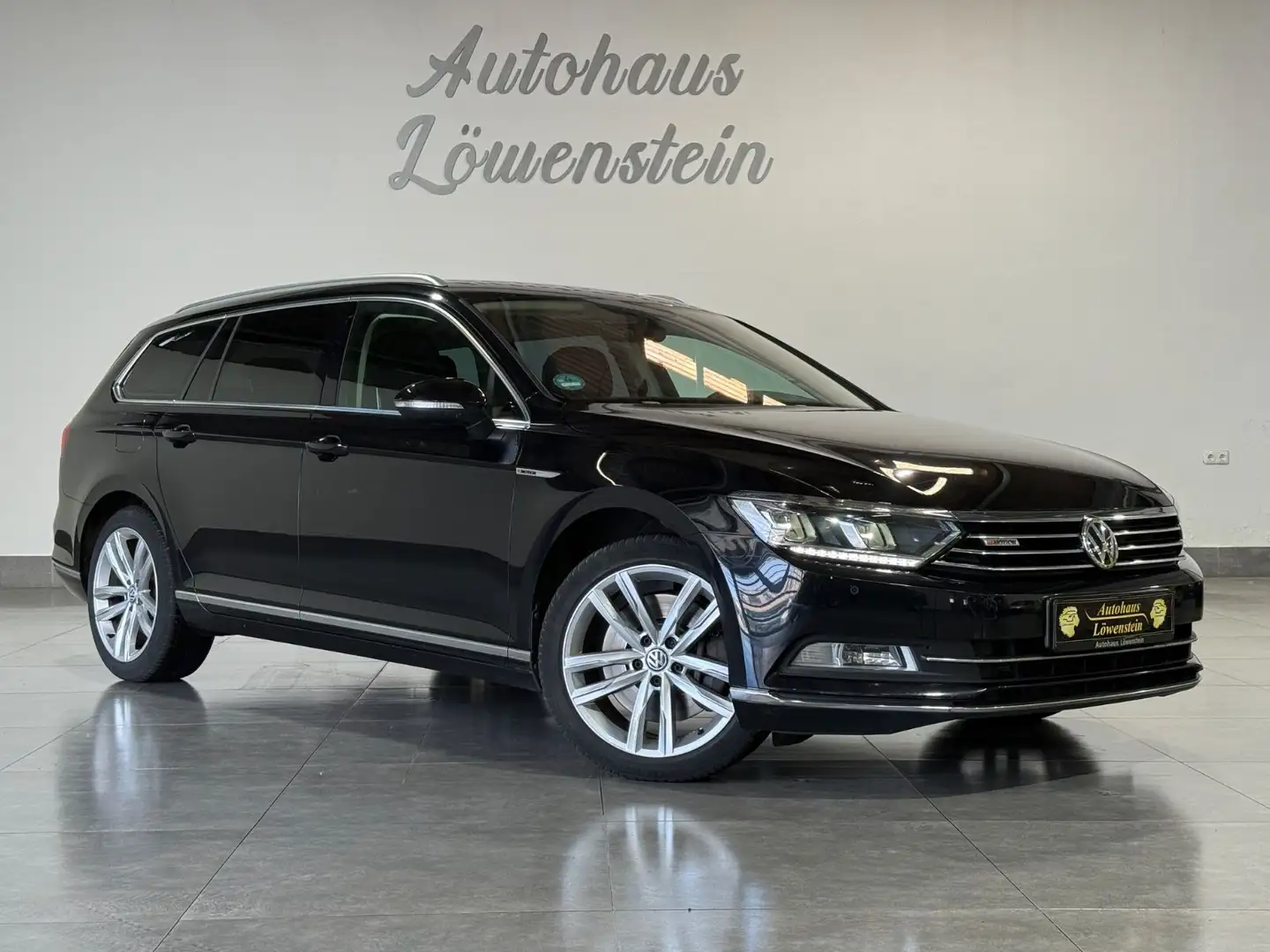 Volkswagen Passat Variant Passat Highline 4Motion*NAVI*RFK*SHZ*ACC*LANE Schwarz - 1