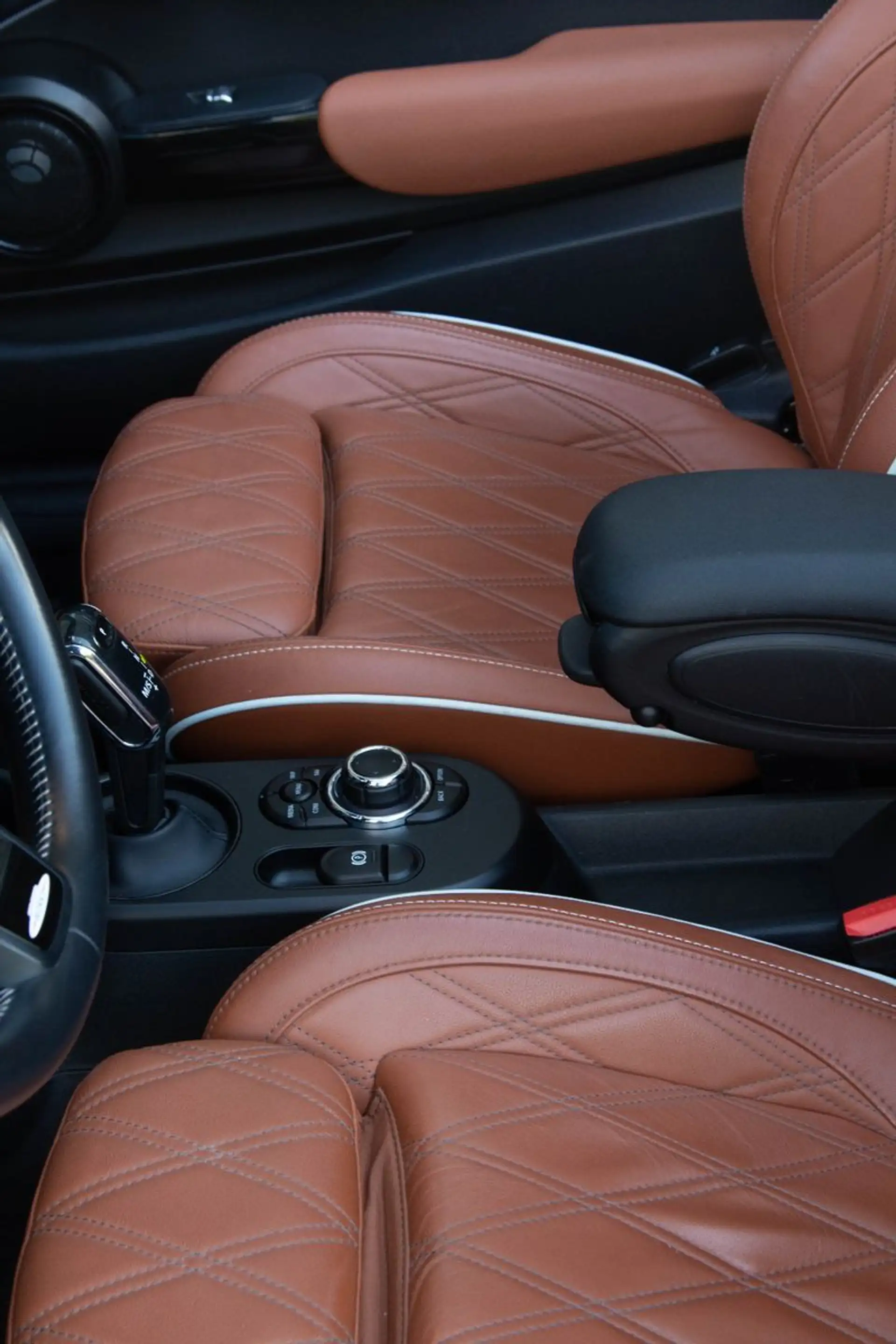 MINI John Cooper Works Cabrio JCW Cabrio*KAM*Chester Leder*Rebel Green*HUD* — photo 5