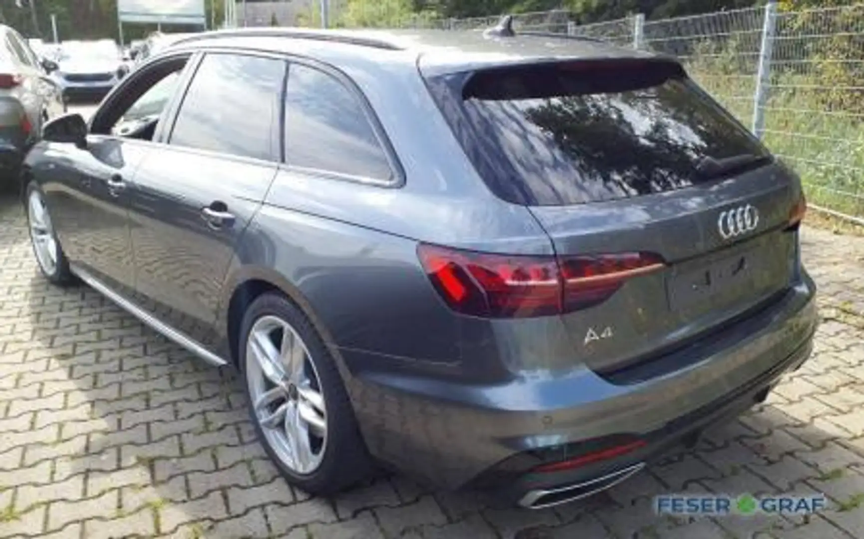Audi A4 Avant 45 TFSI qu S Line Navi,LED,Leder,AHK Grau - 2