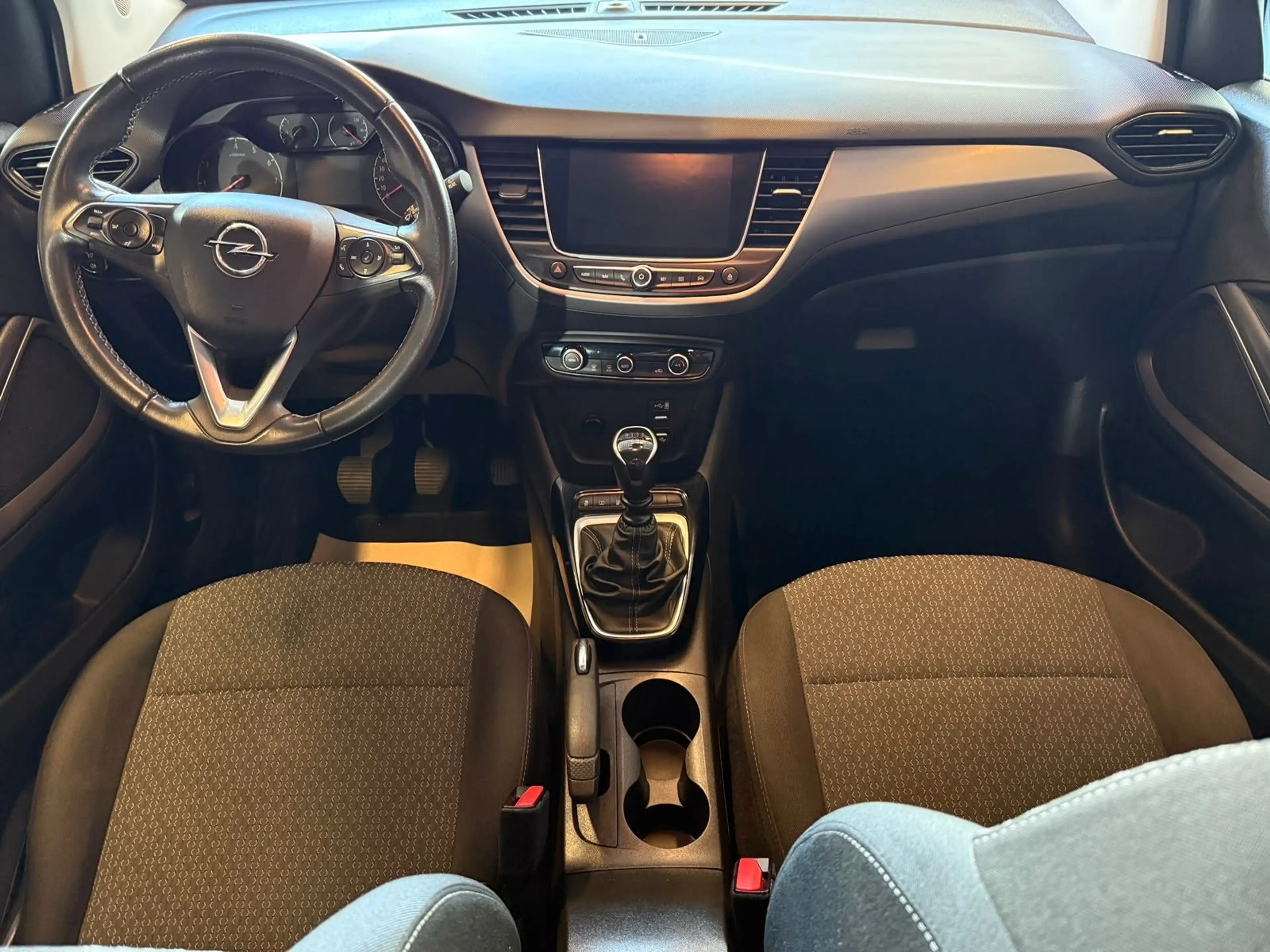 Opel Crossland X Edition Navi / Surhalteass. / AHK — photo 15