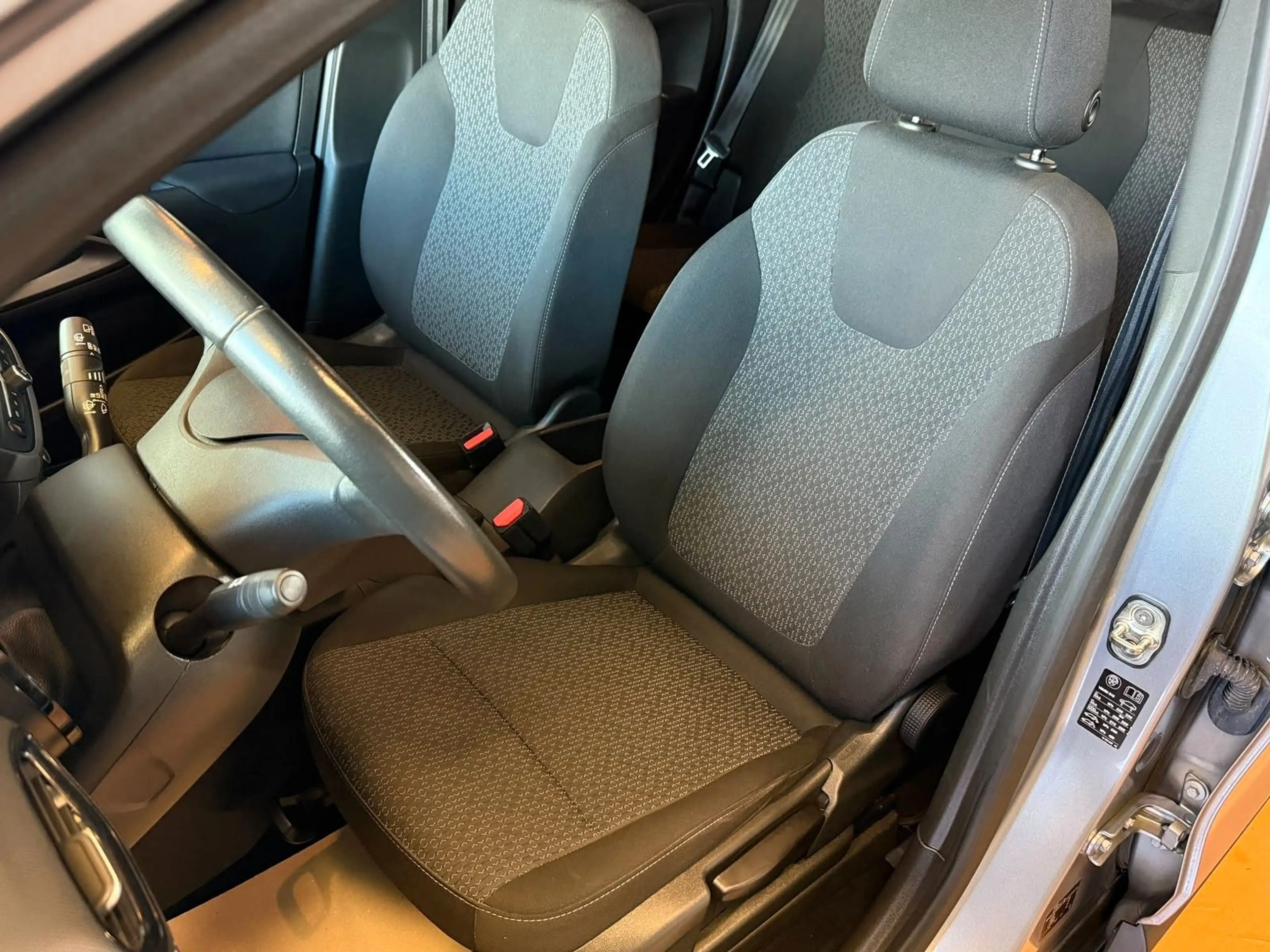 Opel Crossland X Edition Navi / Surhalteass. / AHK — photo 8