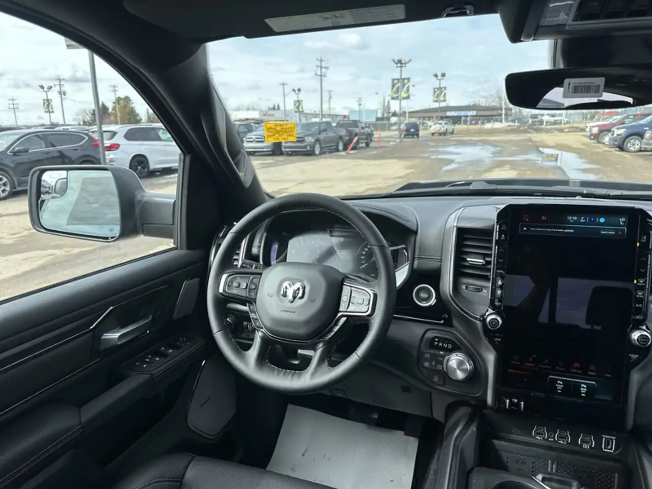 RAM 1500 снимка RAM 1500