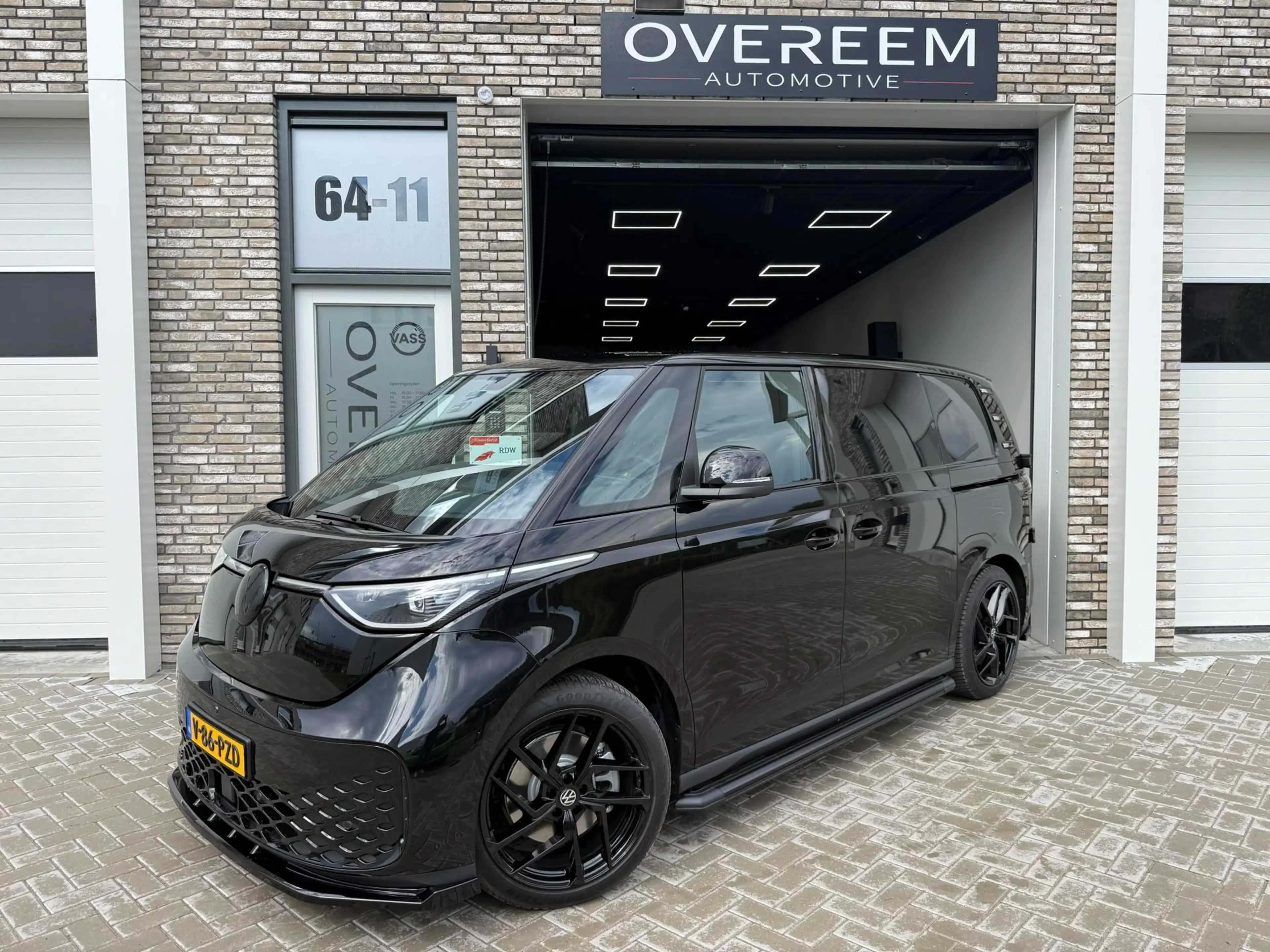 Volkswagen ID. Buzz Cargo 4MOTION Limited Edition 79 kWh "Black Edition" | T