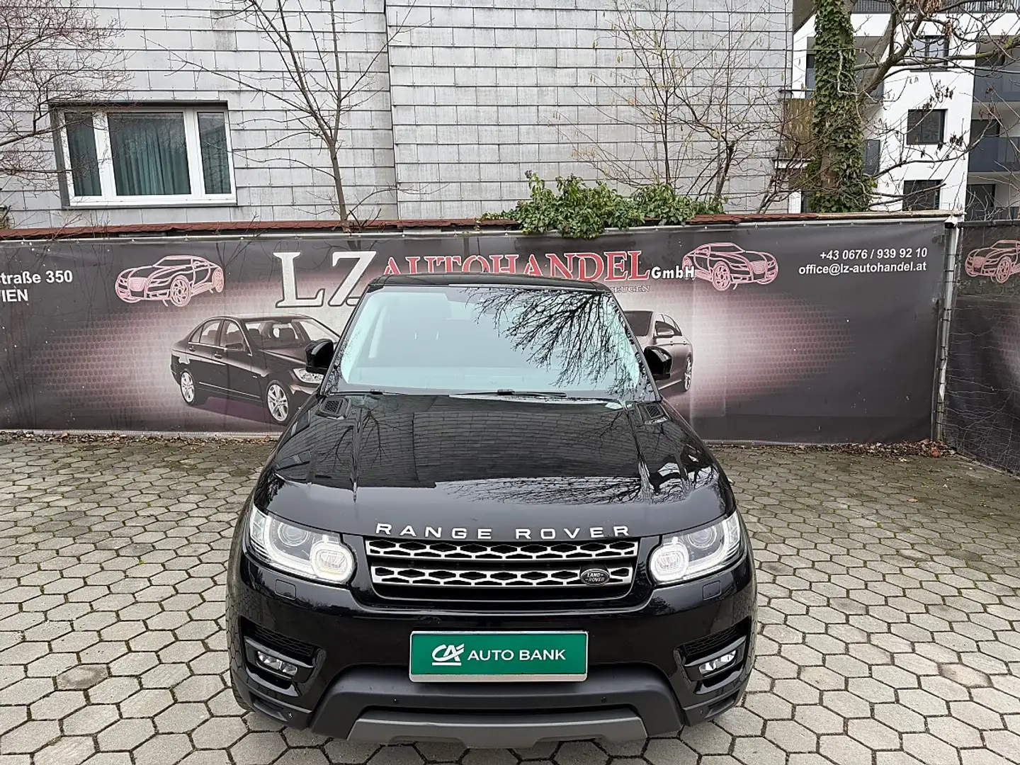 Land Rover Range Rover Sport 3,0 TDV6 SE Schwarz - 2